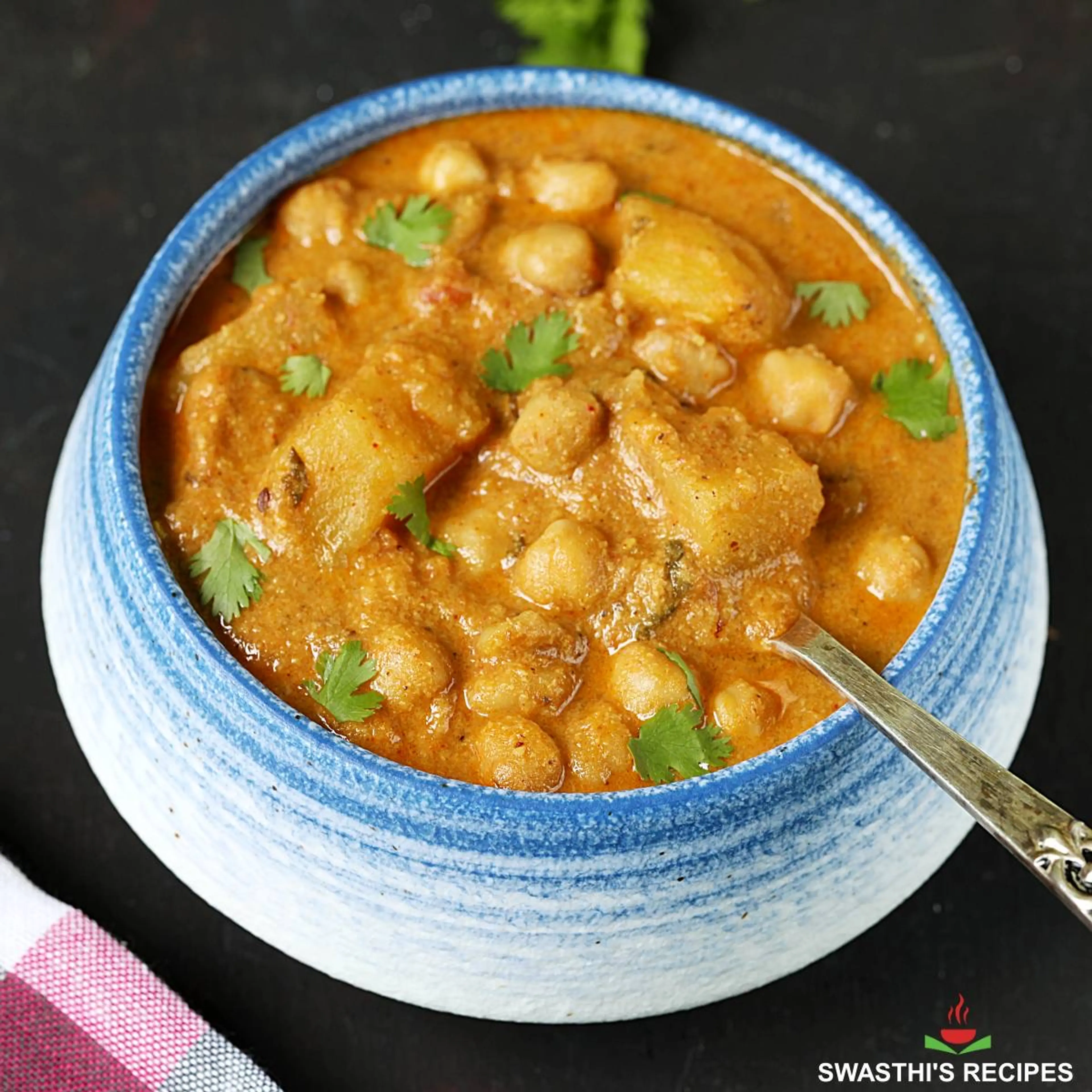 Aloo Chana (Kurma Style Chickpea Potato Curry)