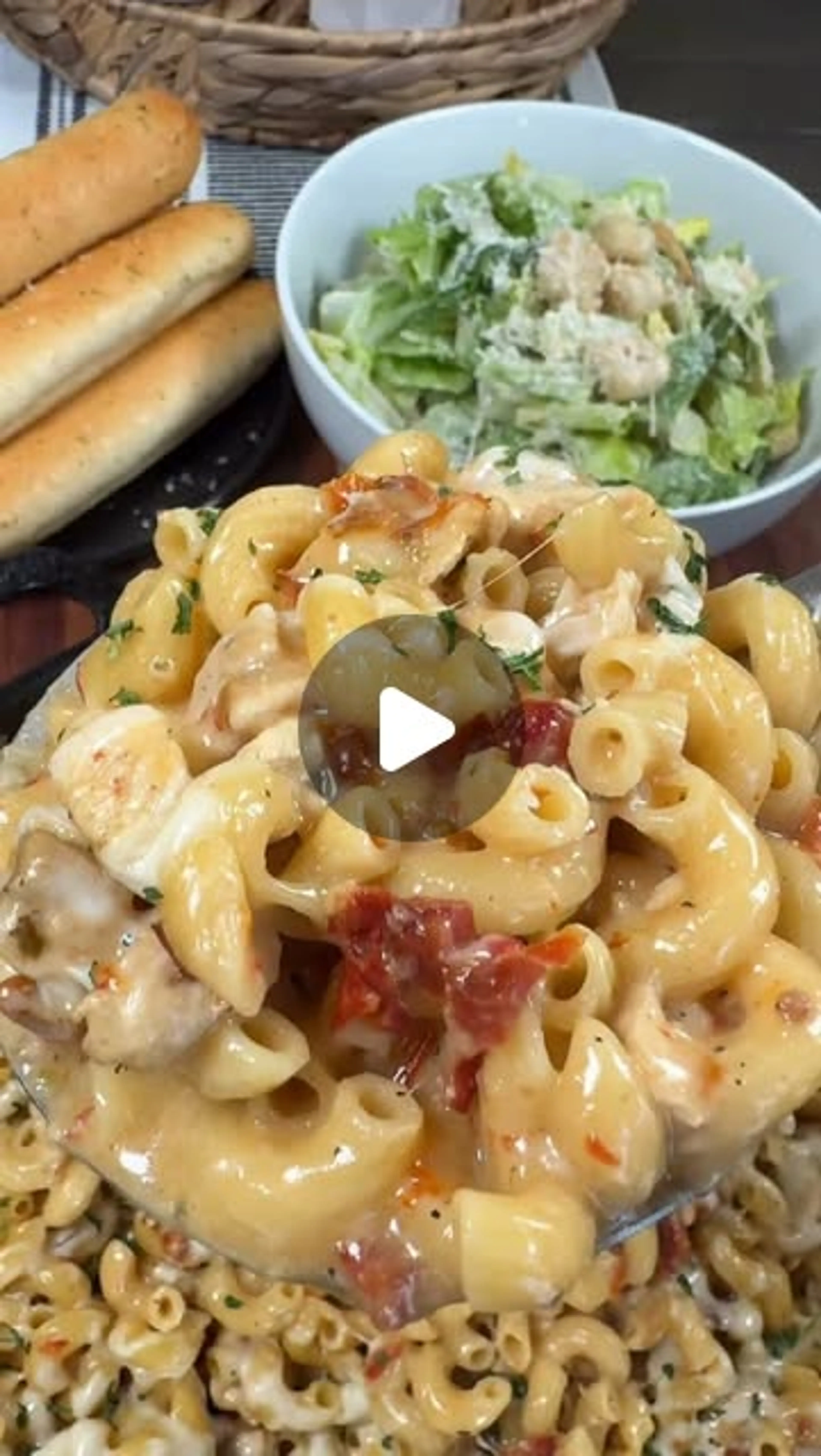 Marry Me Chicken Mac Is an Easy One Pan Meal That Can Be on