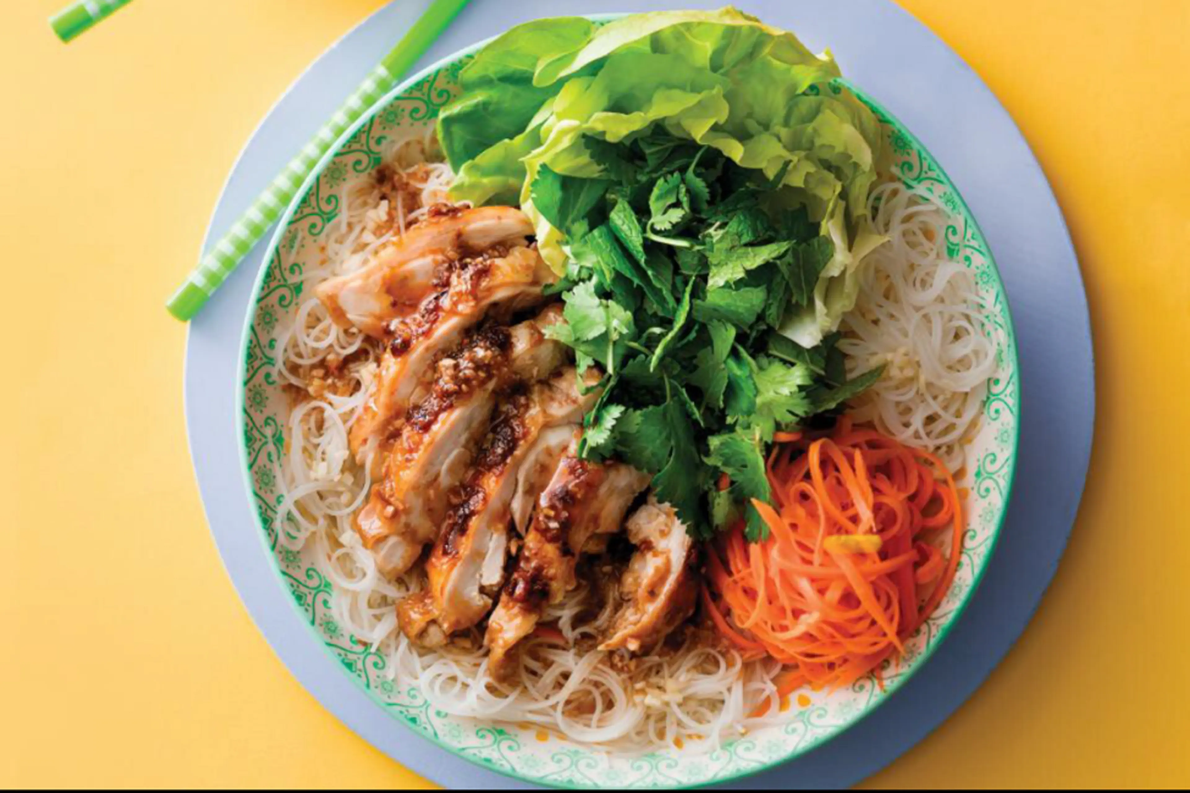 Bún gà áp chảo (lemongrass chicken)