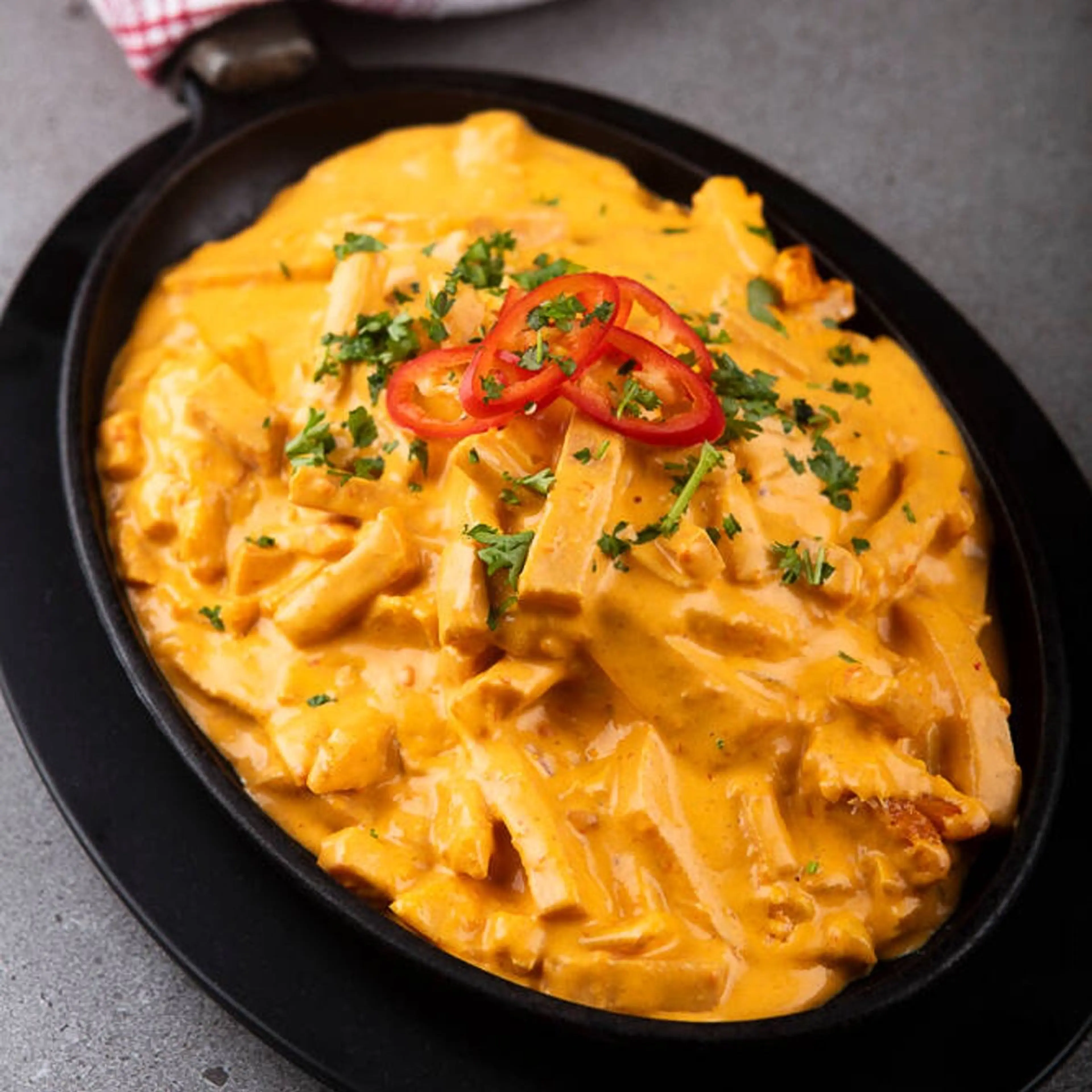 Kryddig ungersk korvgryta