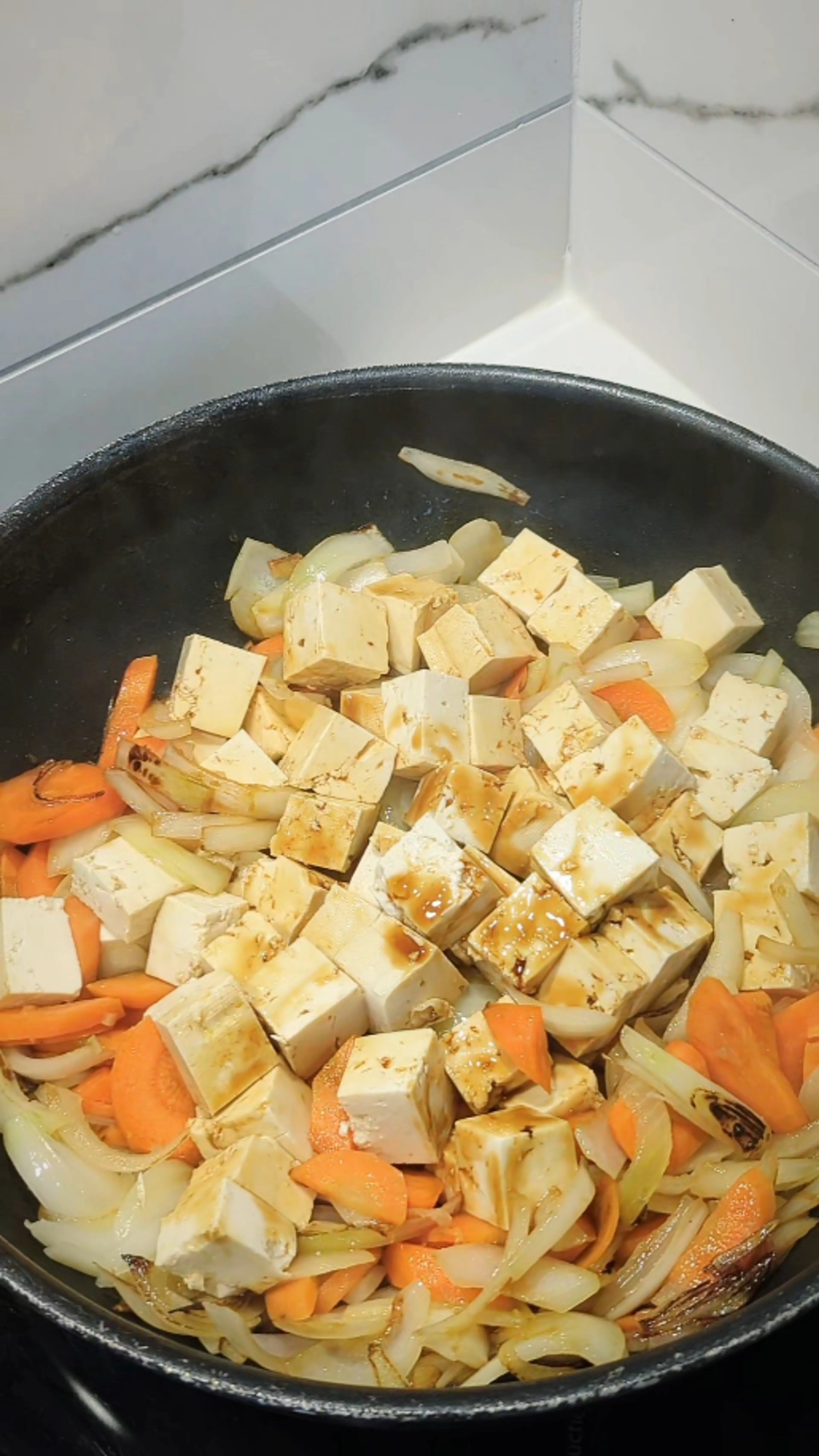 🇯🇵🥕🧅 Tofu aux oignons et carottes