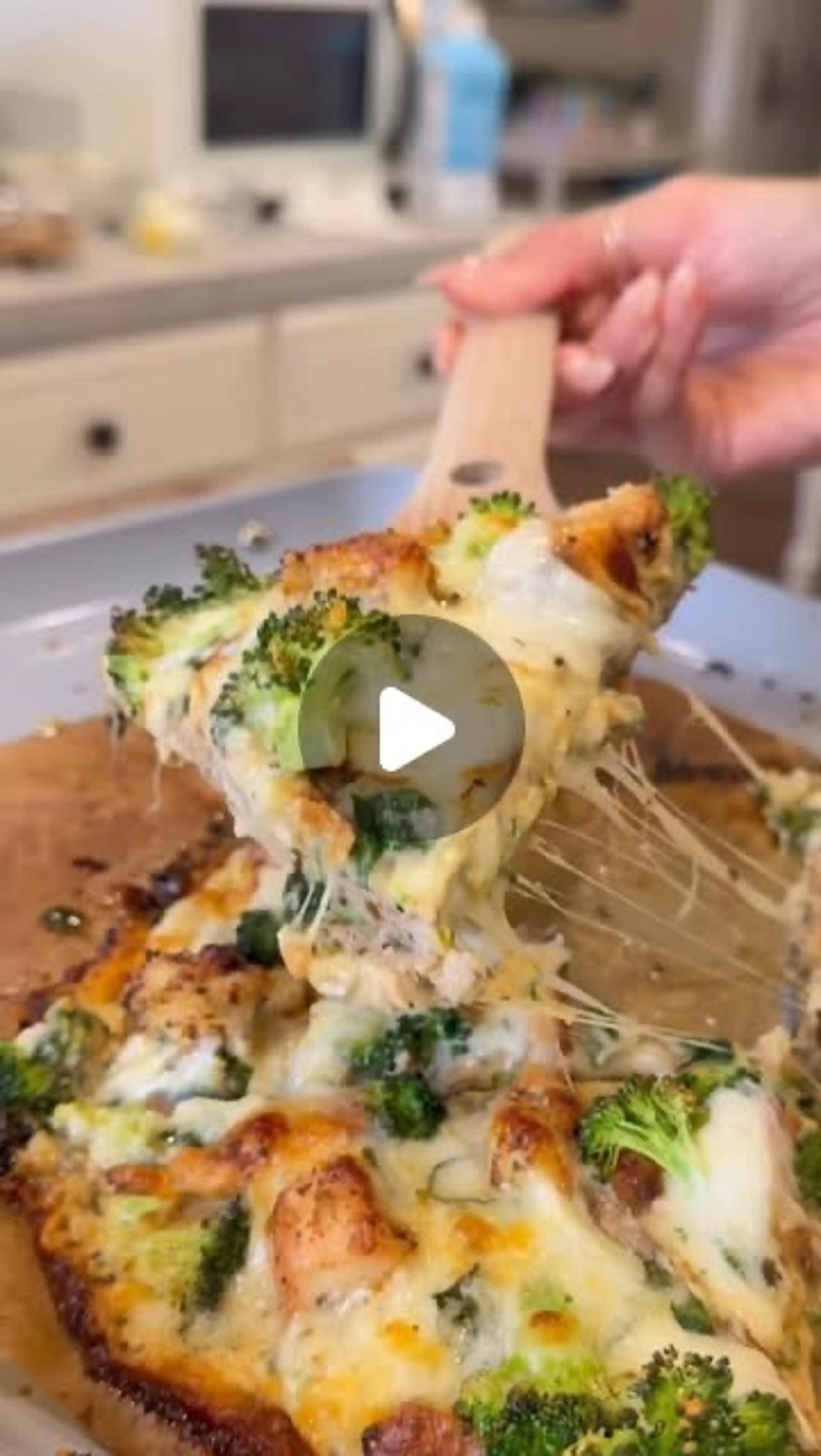 Chicken Alfredo Pizza