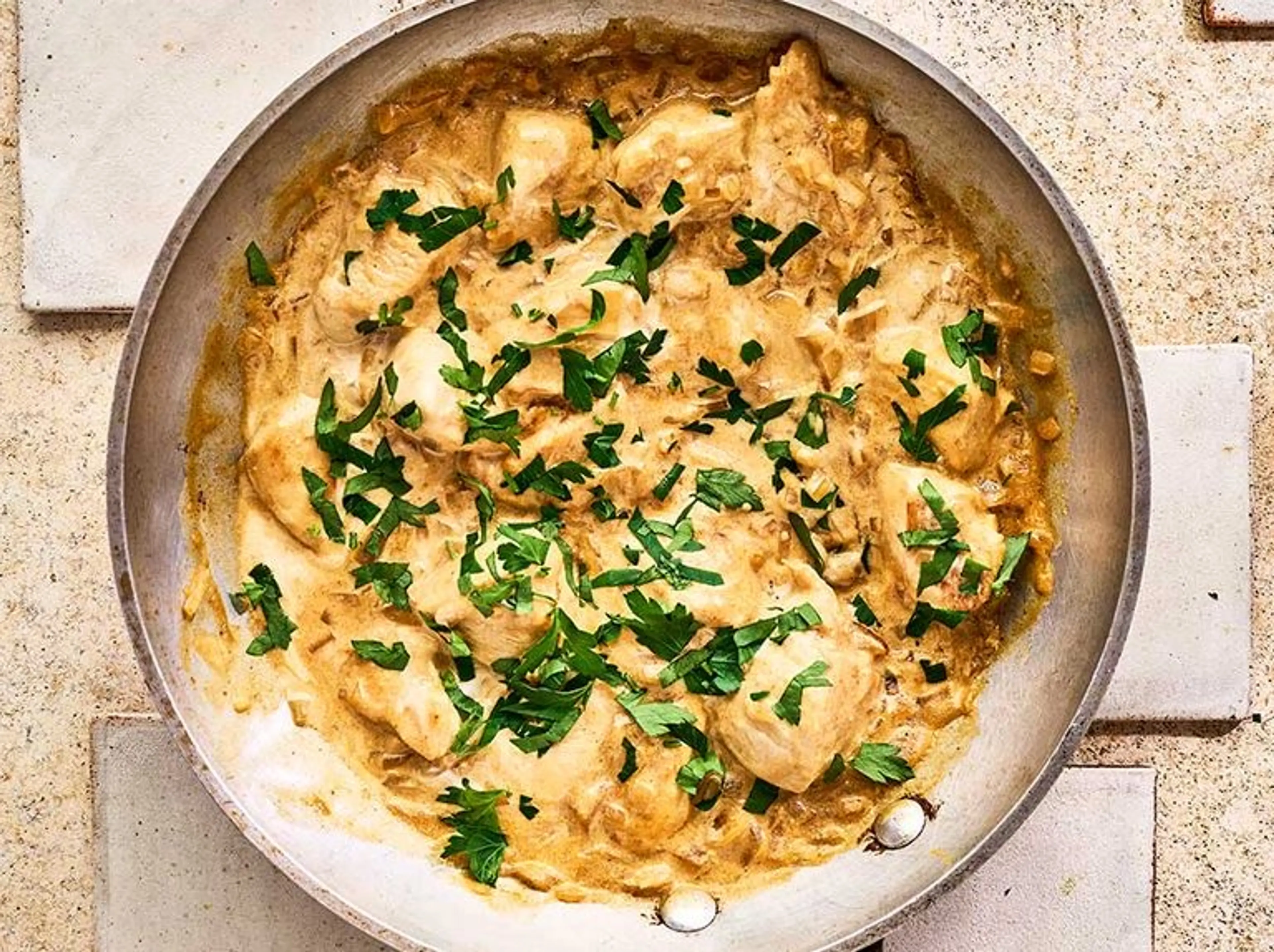 Chicken stroganoff