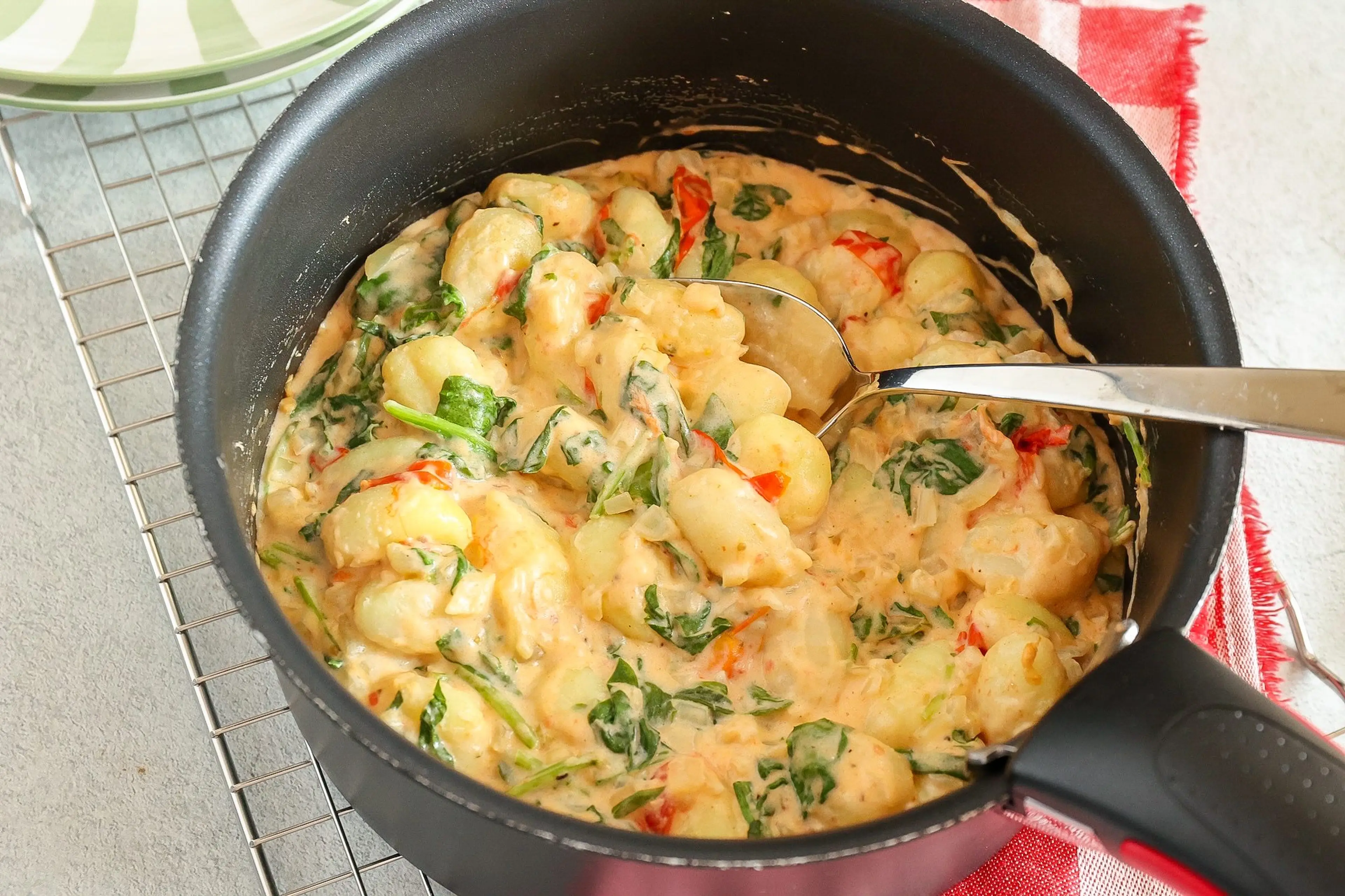 Eenpansgerecht met gnocchi