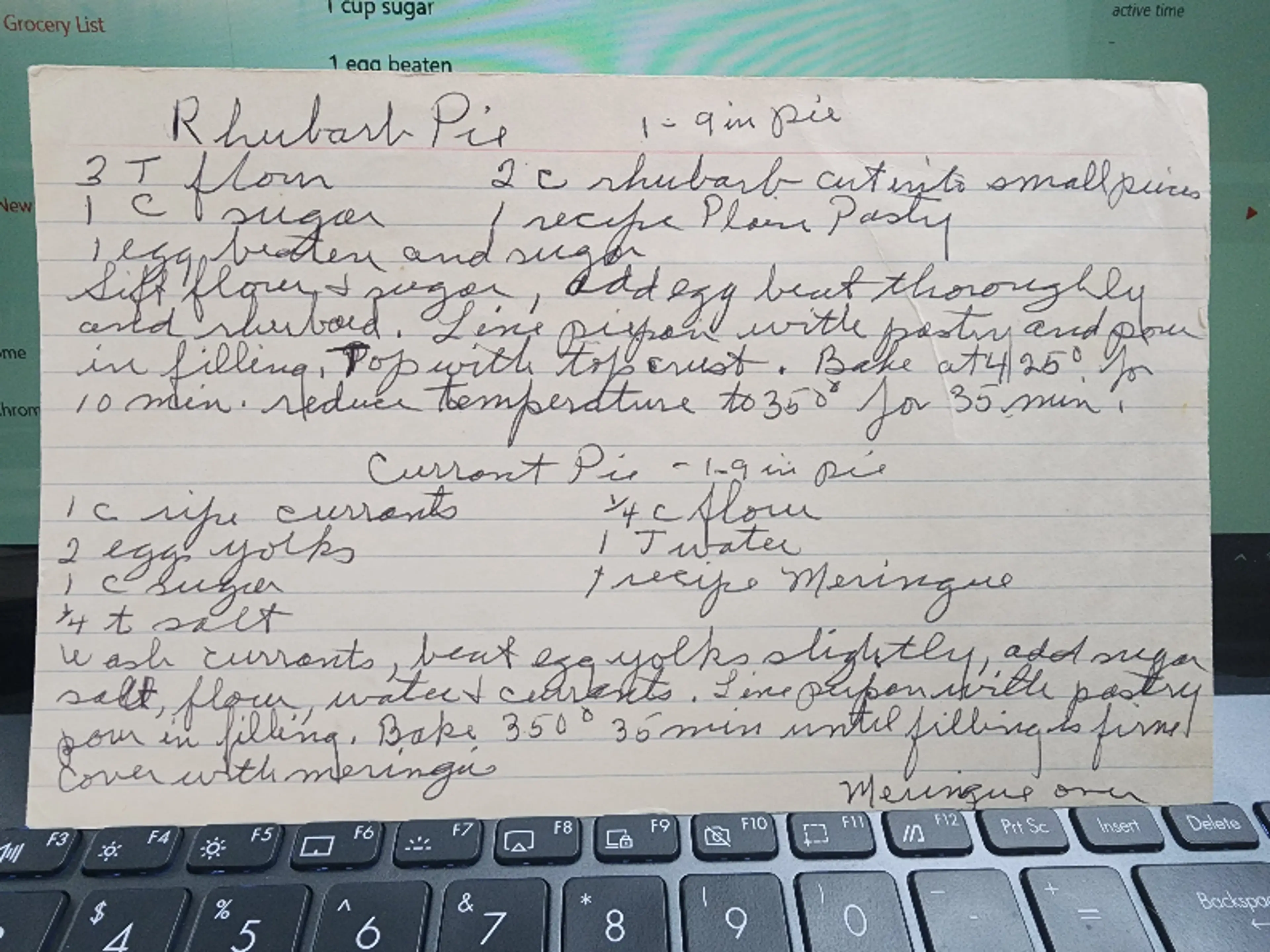 Grandma's Rhubarb Pie