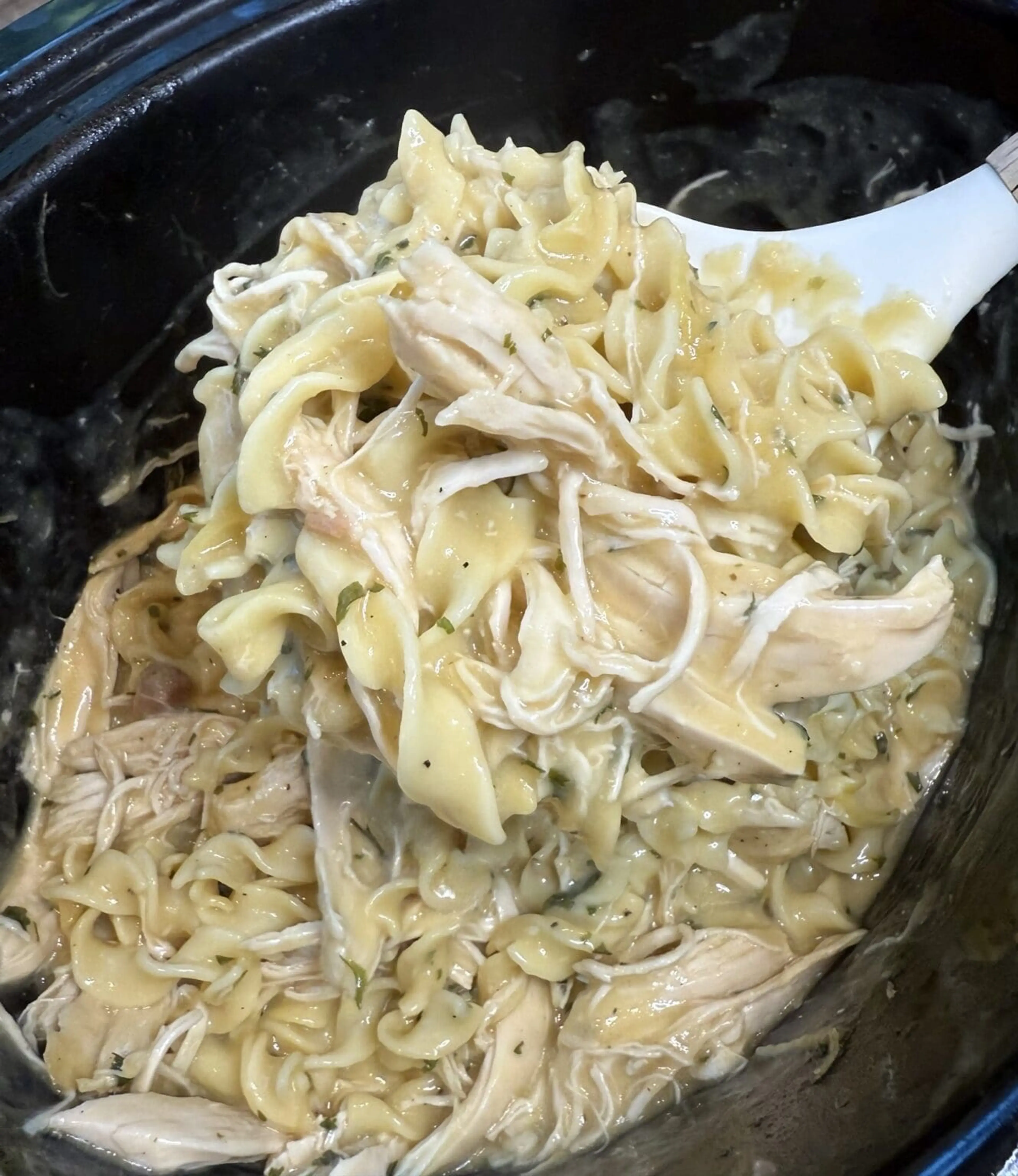 Crock Pot Chicken And Noodles