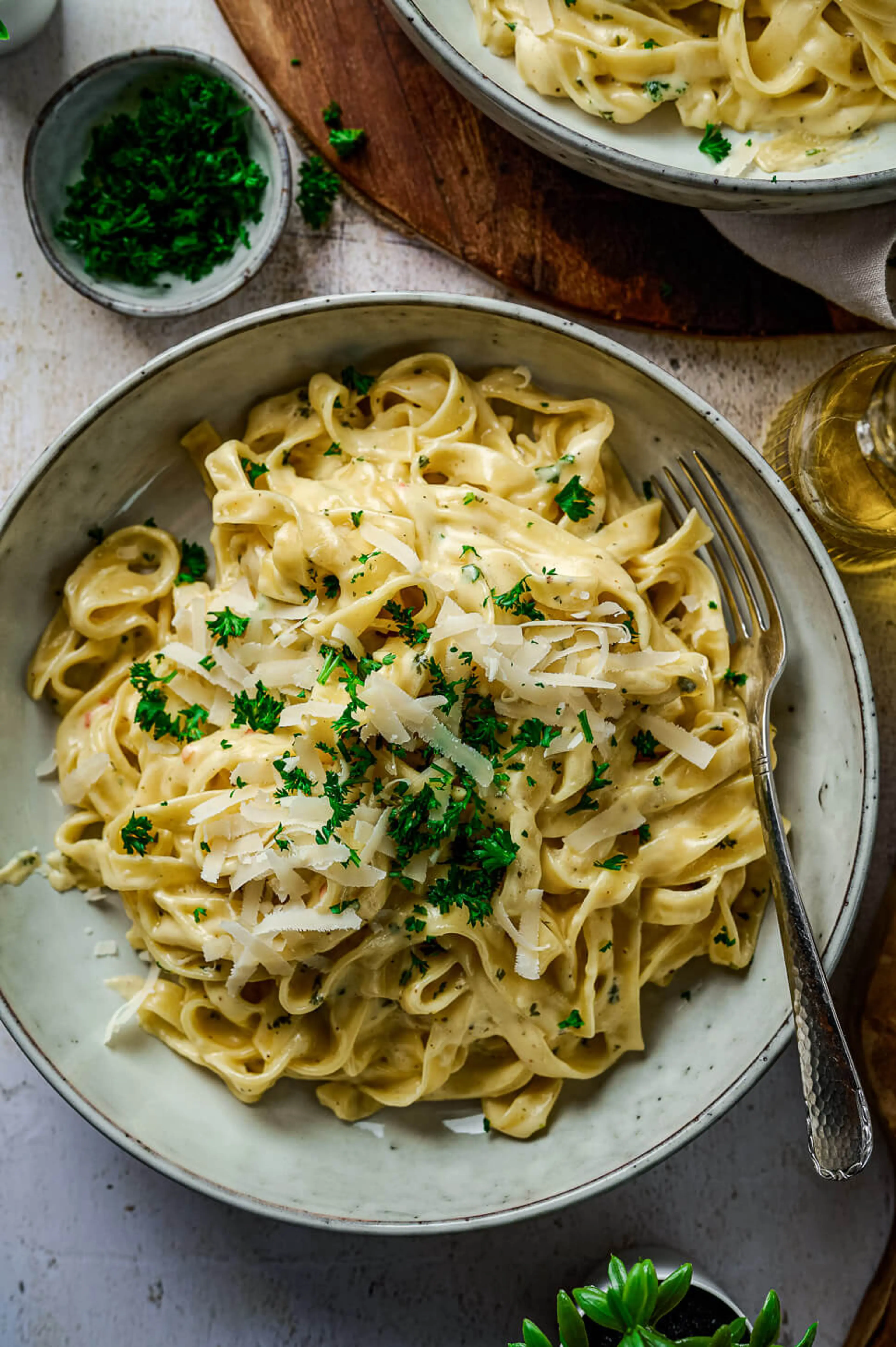 Tagliatelle met knoflookroomsaus
