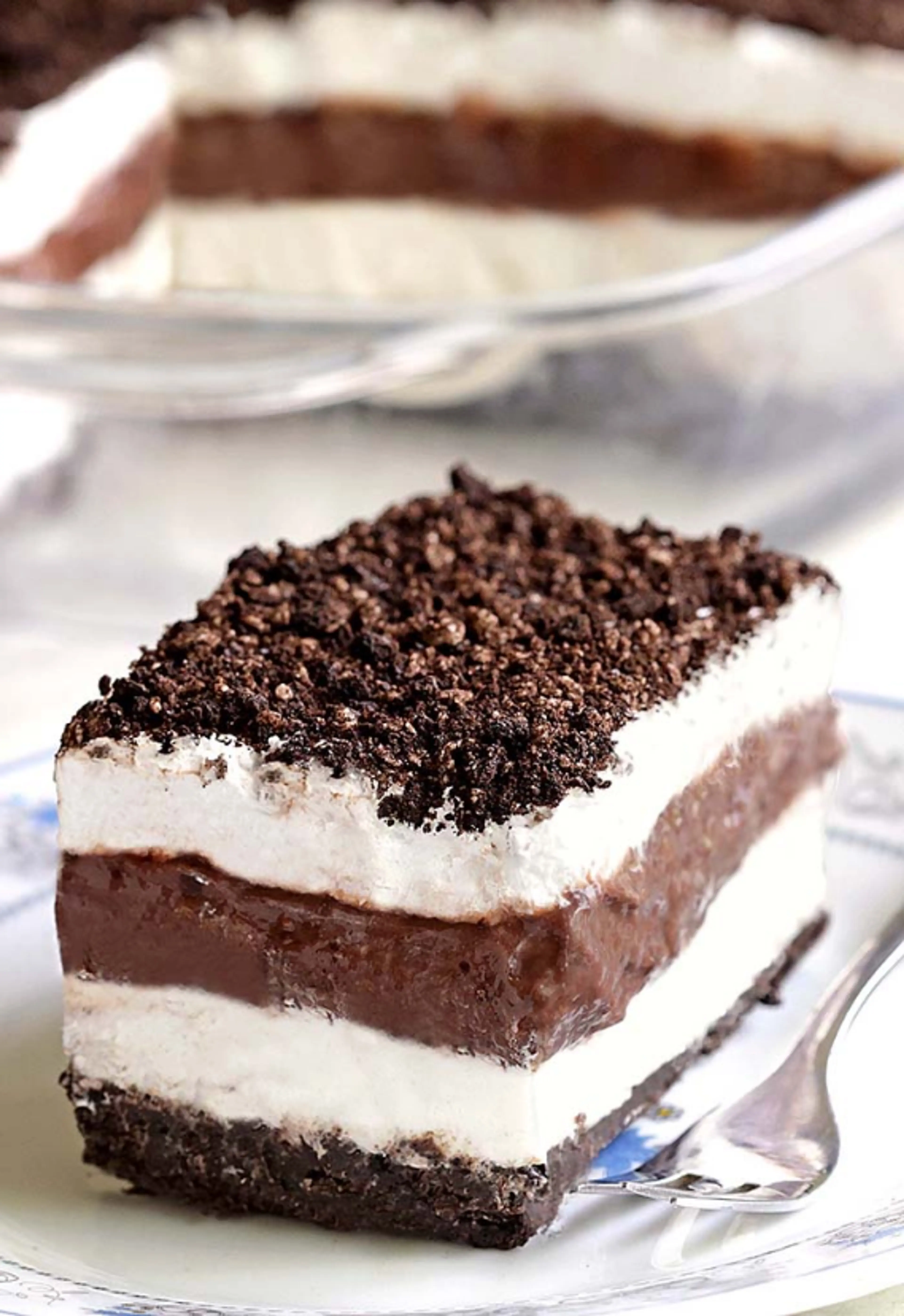 No Bake Chocolate Oreo Lasagna
