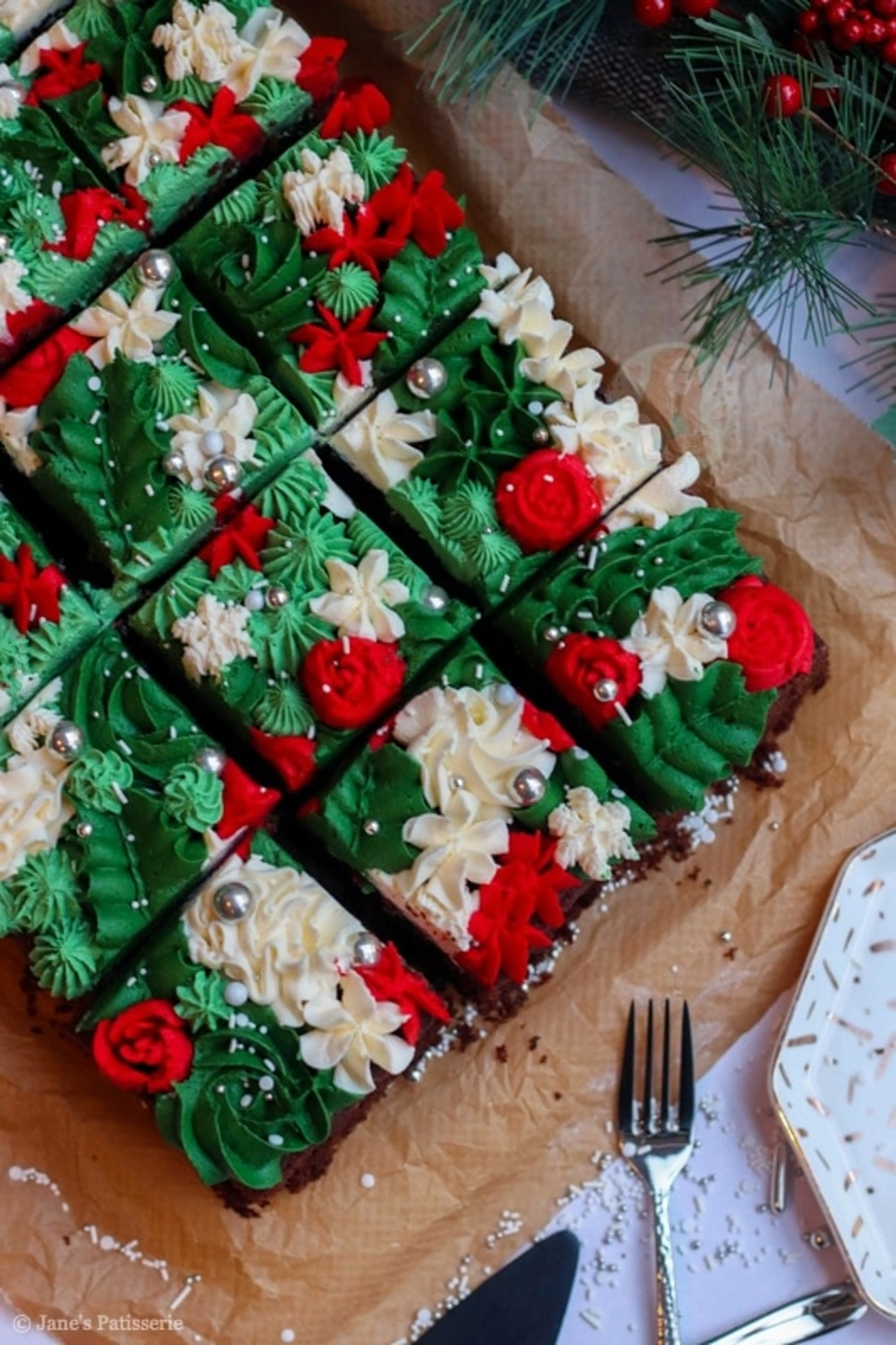 Christmas Traybake Cake!