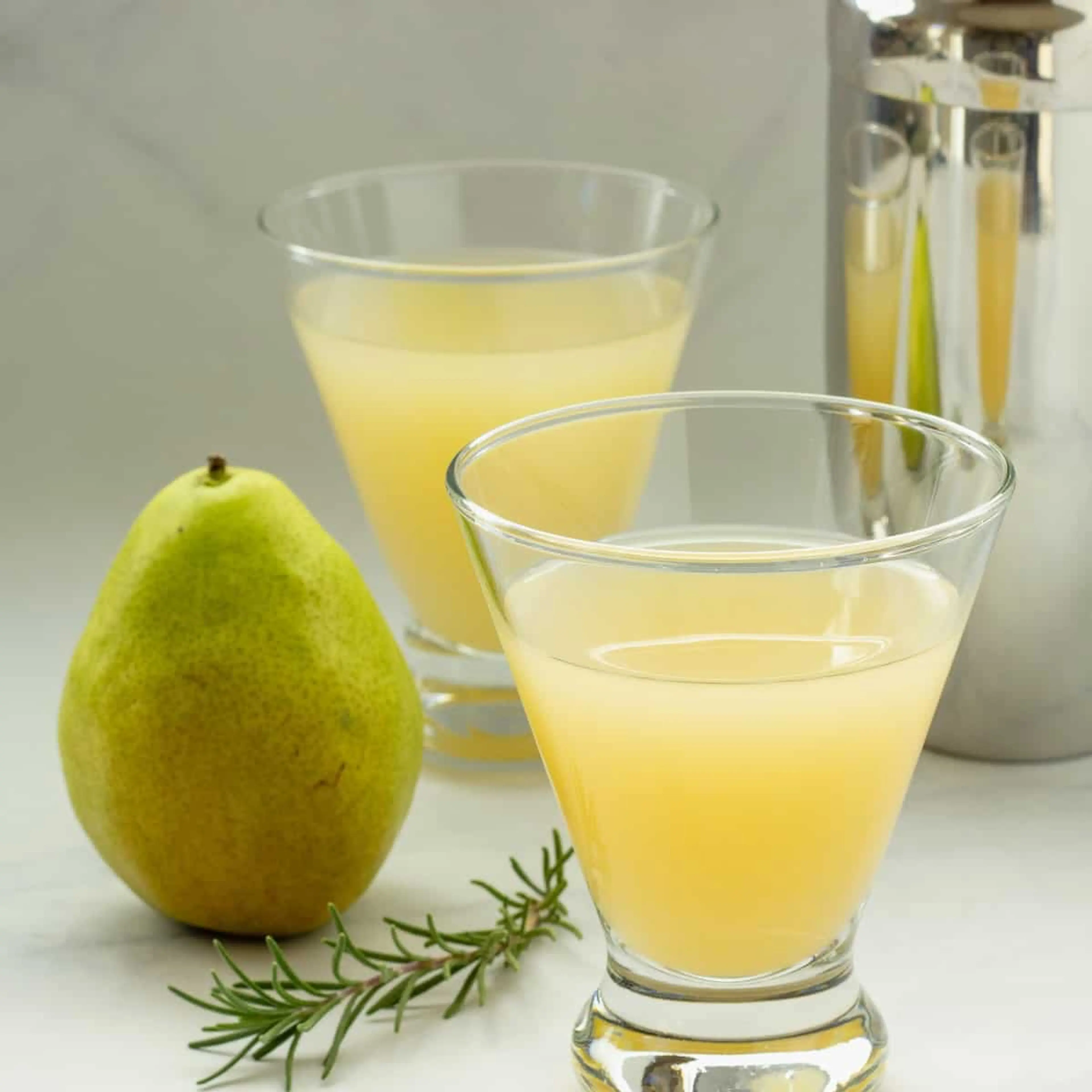 Spiced Pear Martini or Mocktail