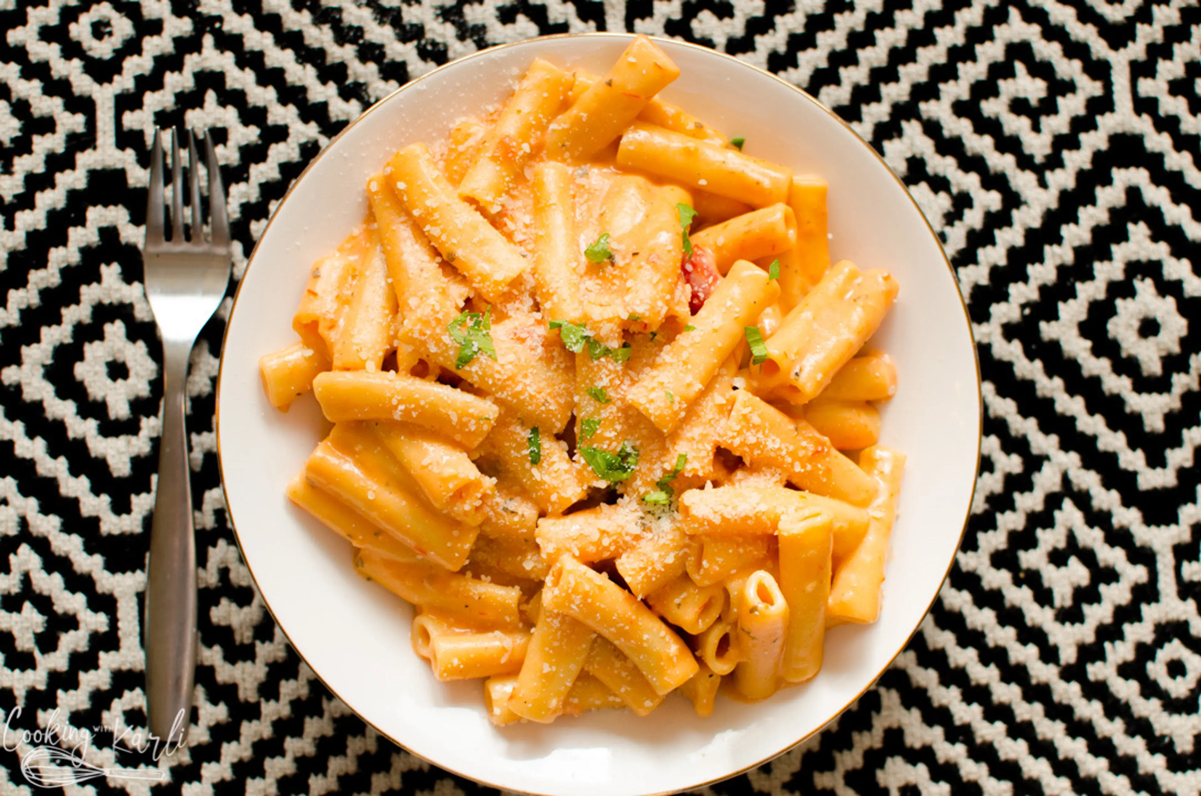 Instant Pot Skinny Creamy Ziti