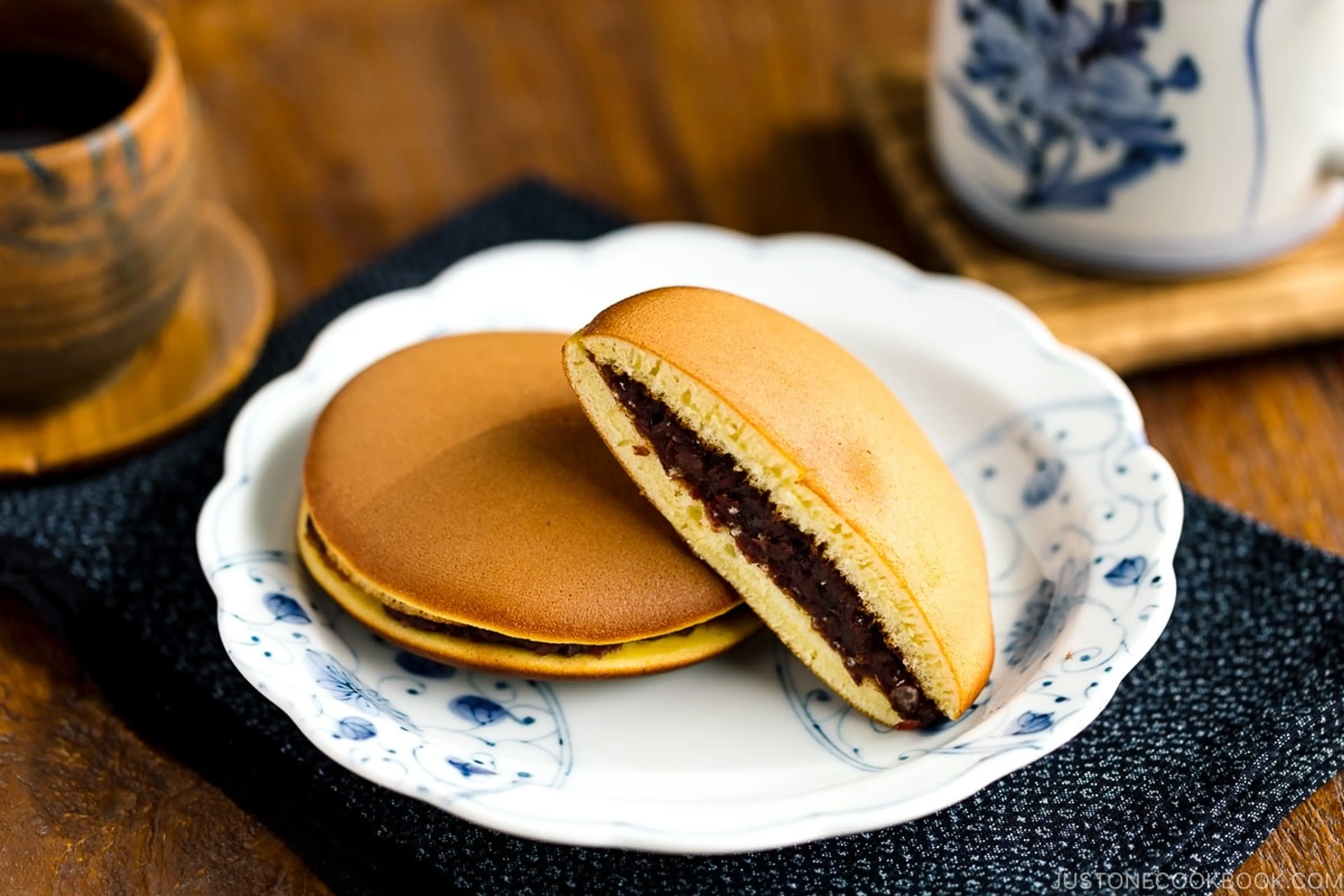 Dorayaki (Japanese Red Bean Pancake)