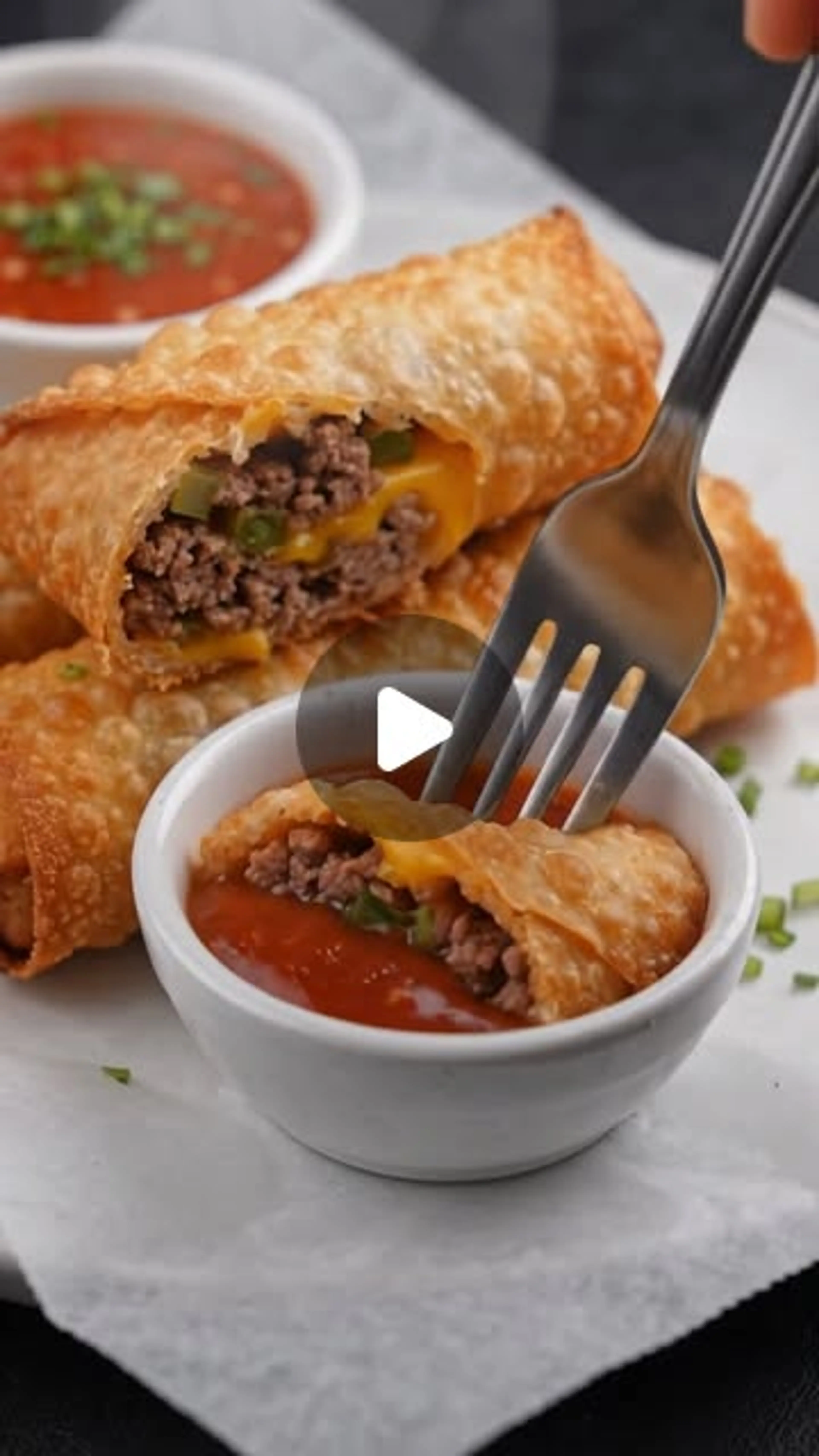Crispy Cheeseburger Egg Rolls