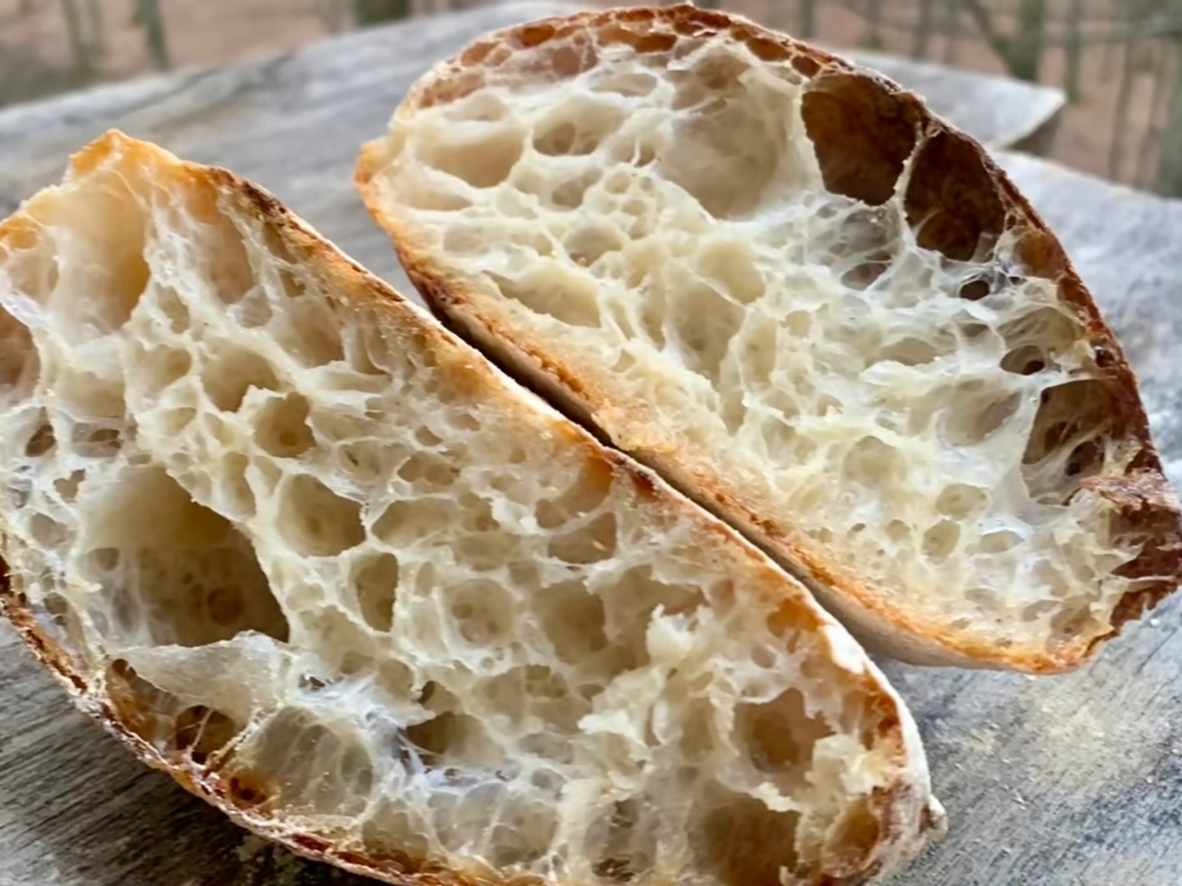 Pan de Cristal @ 106% hydration
