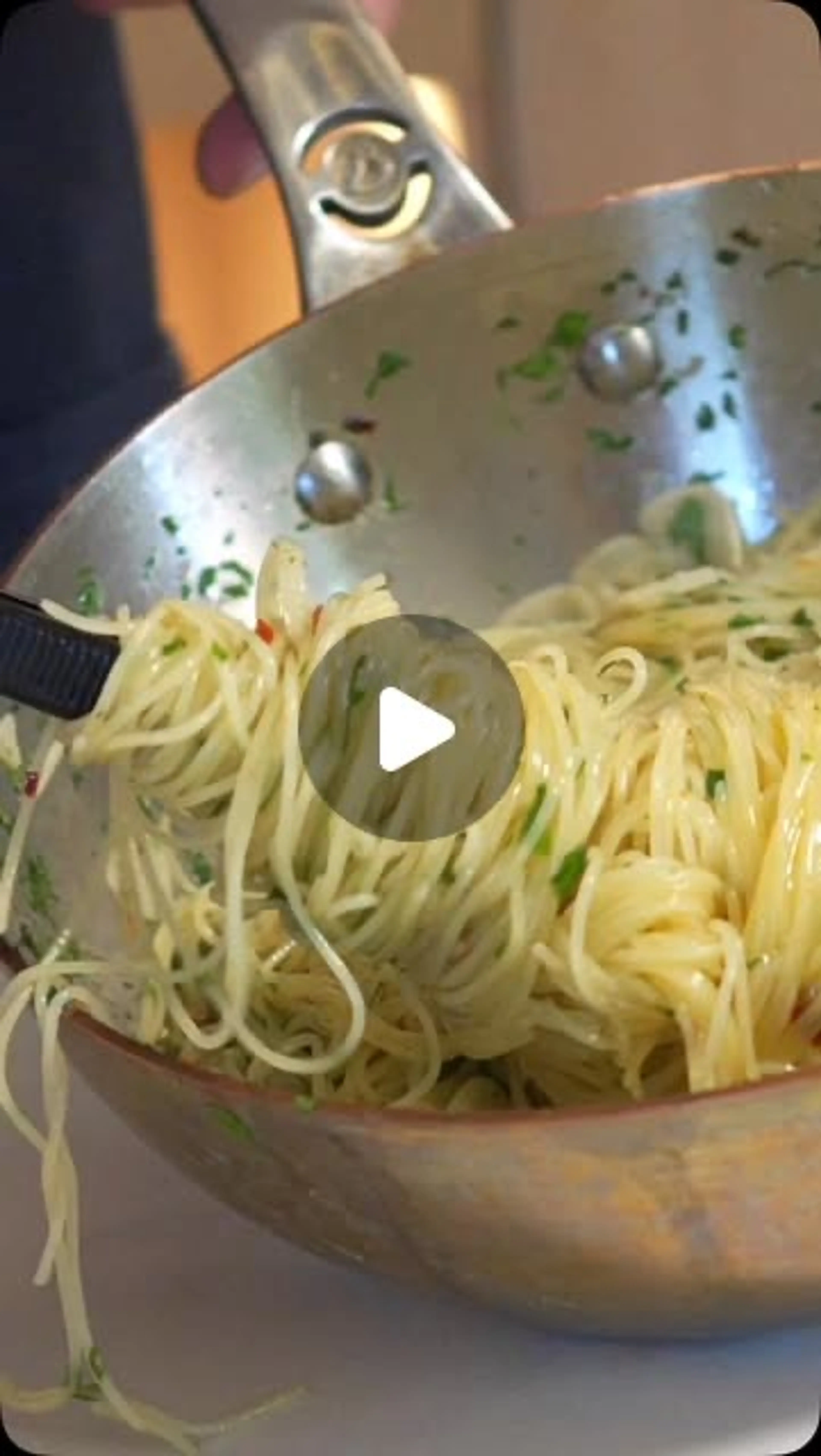 Una Pasta Aglio E Olio Súper Fácil De Hacer Para Compartir C