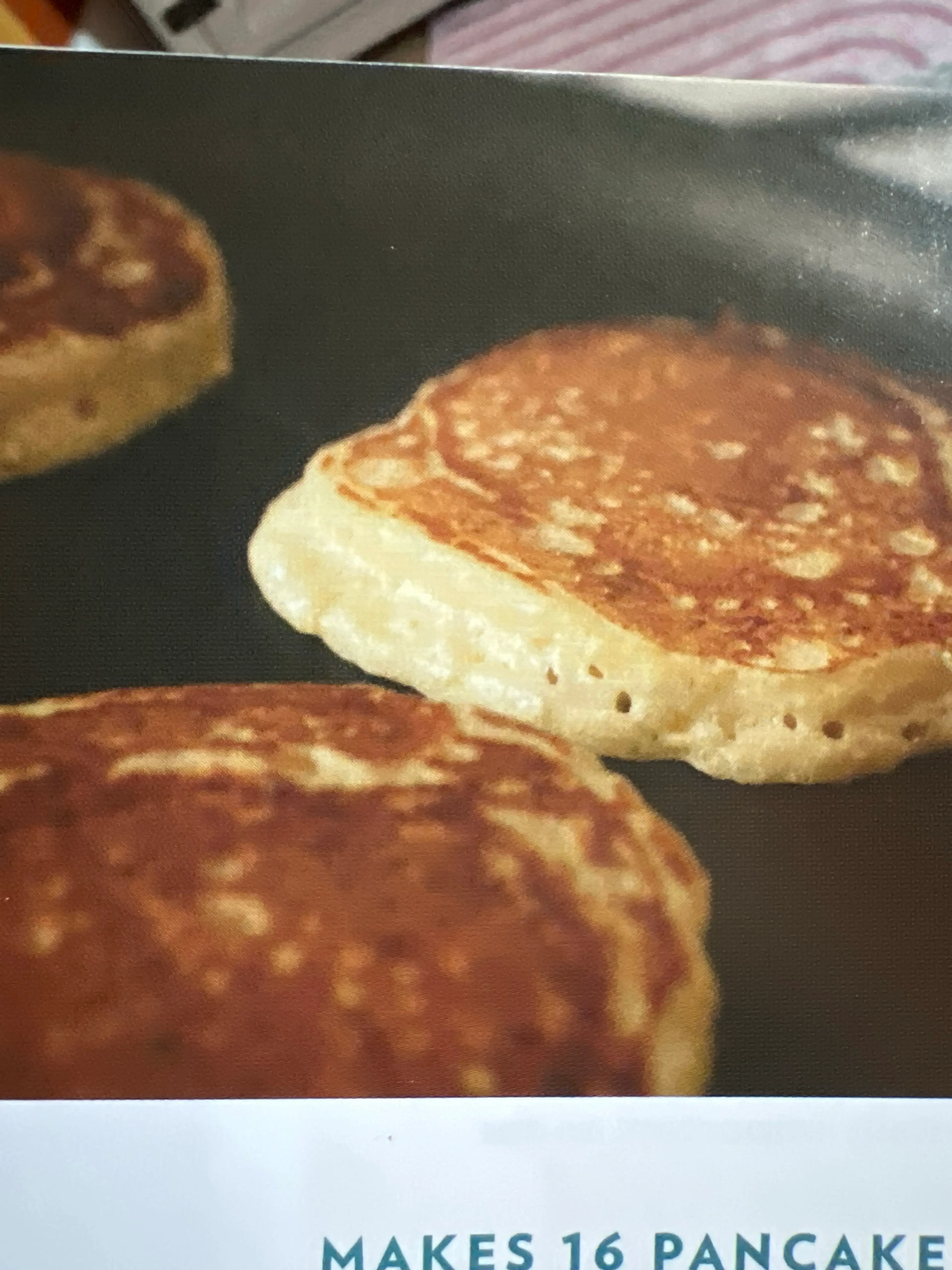 Light and Fluffy Buttermilk Pancakes