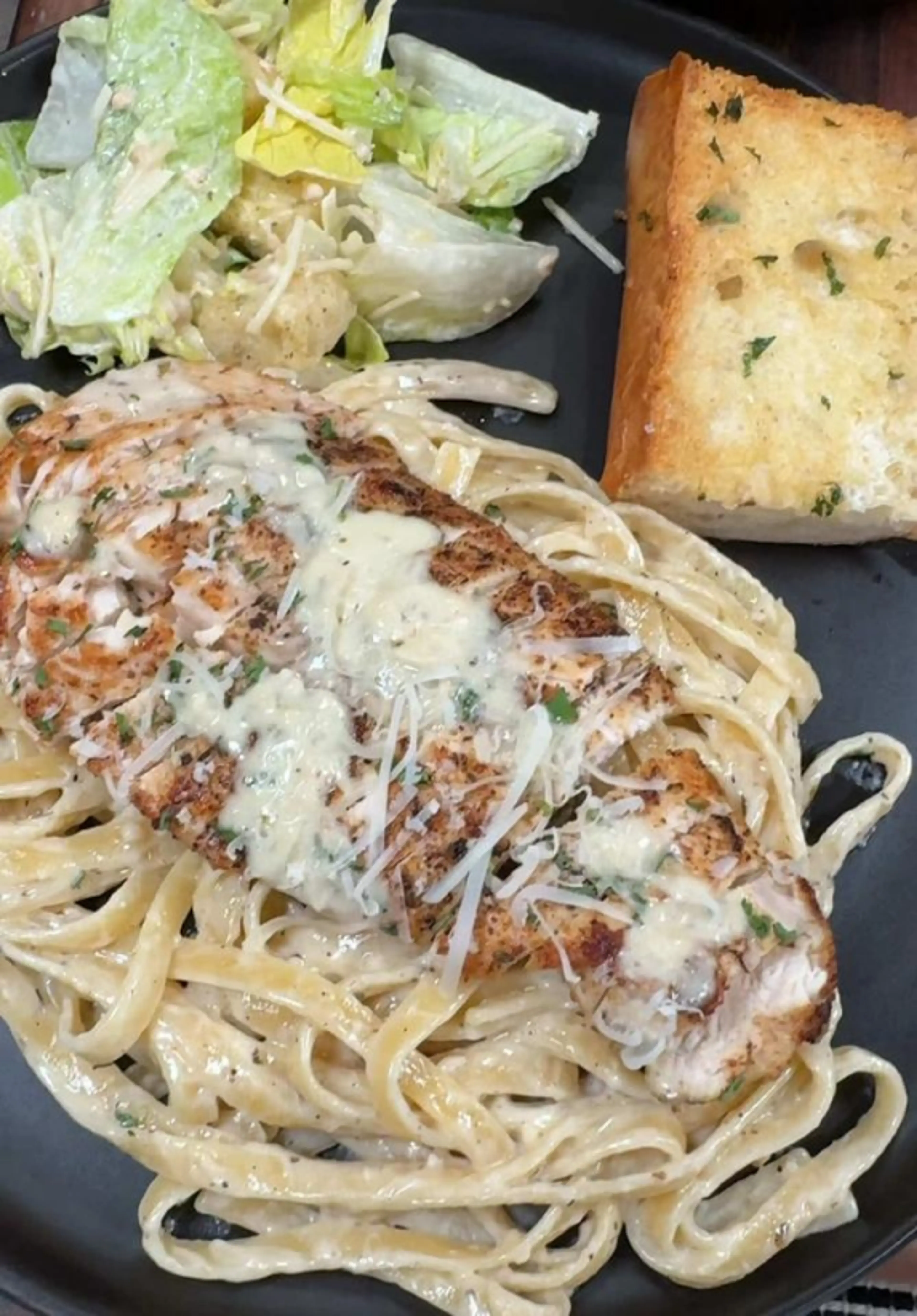 Chicken Alfredo Is an Easy and Delicious Dinner the Whole Fa