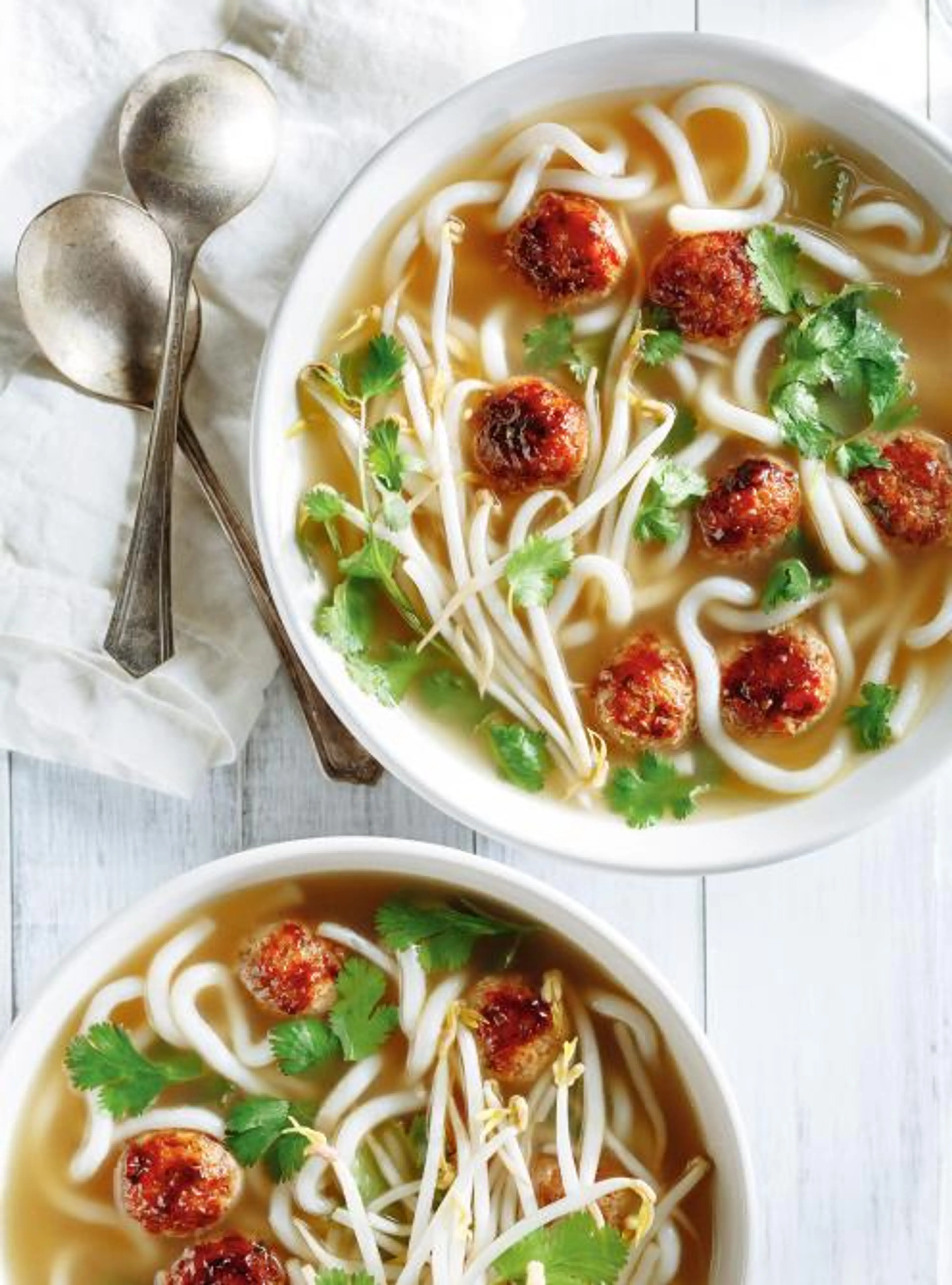 Soupe-repas aux boulettes de quinoa et porc