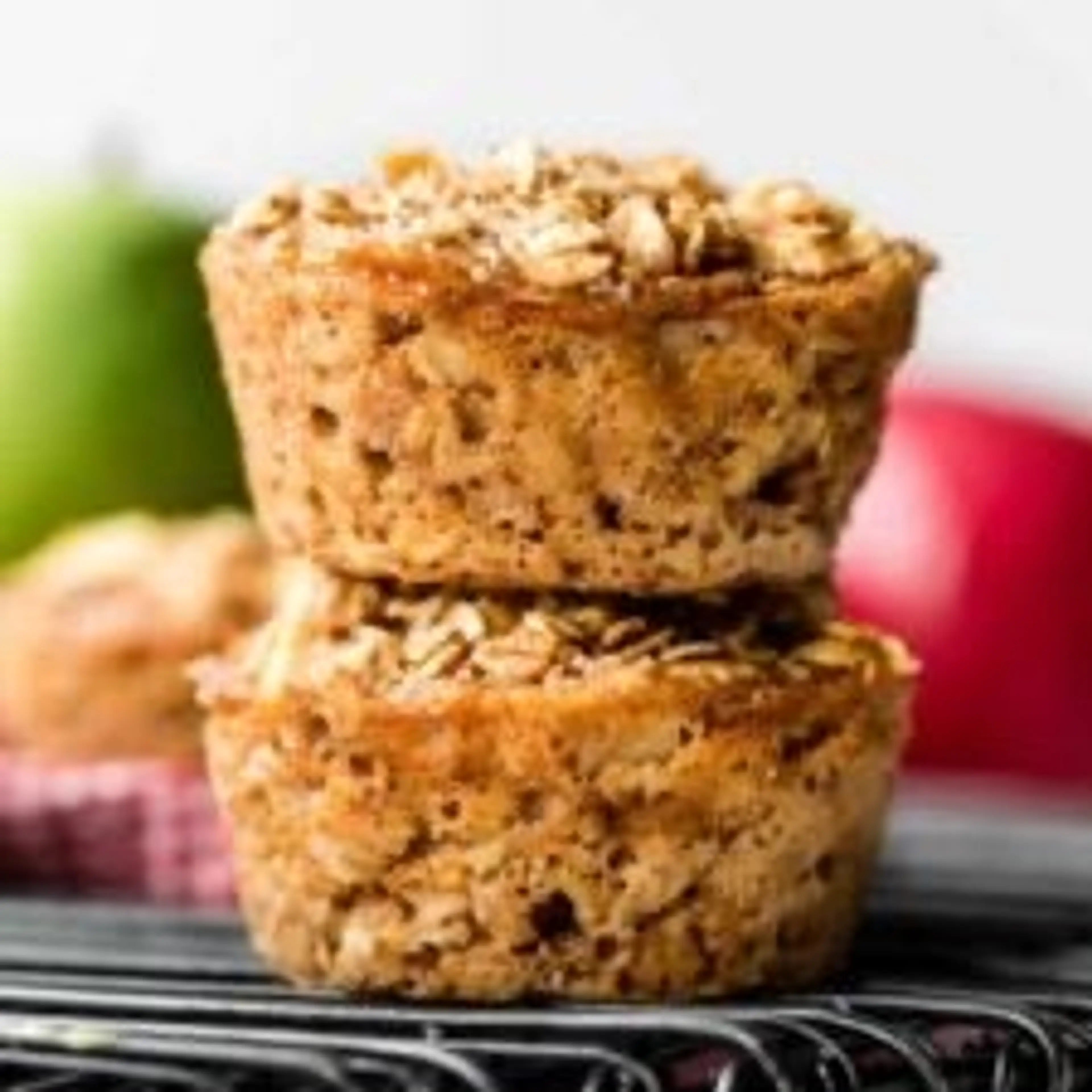 Baked Apple Cinnamon Oatmeal Cups
