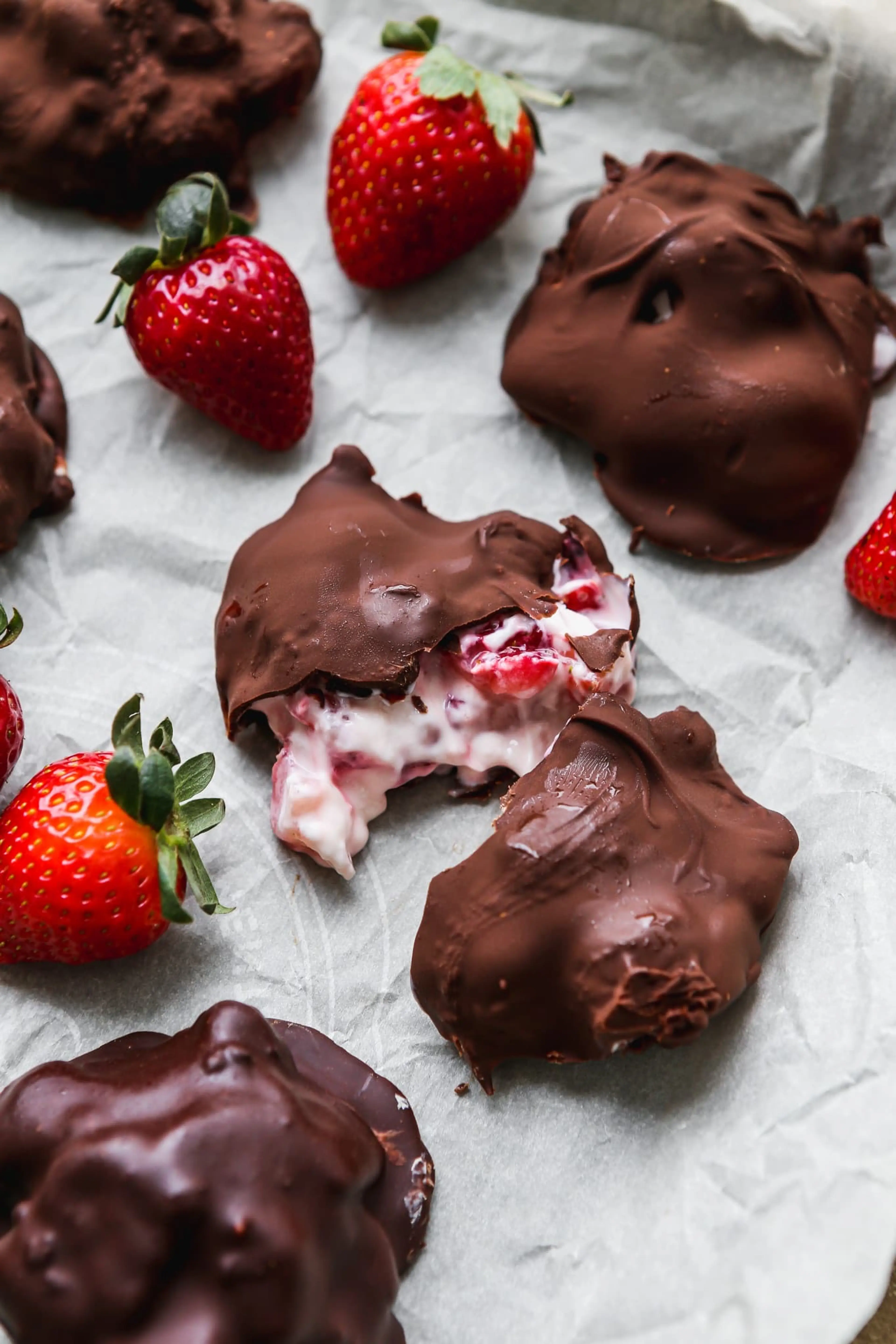 Strawberry Yoghurt Clusters (Frozen Snack Bites)