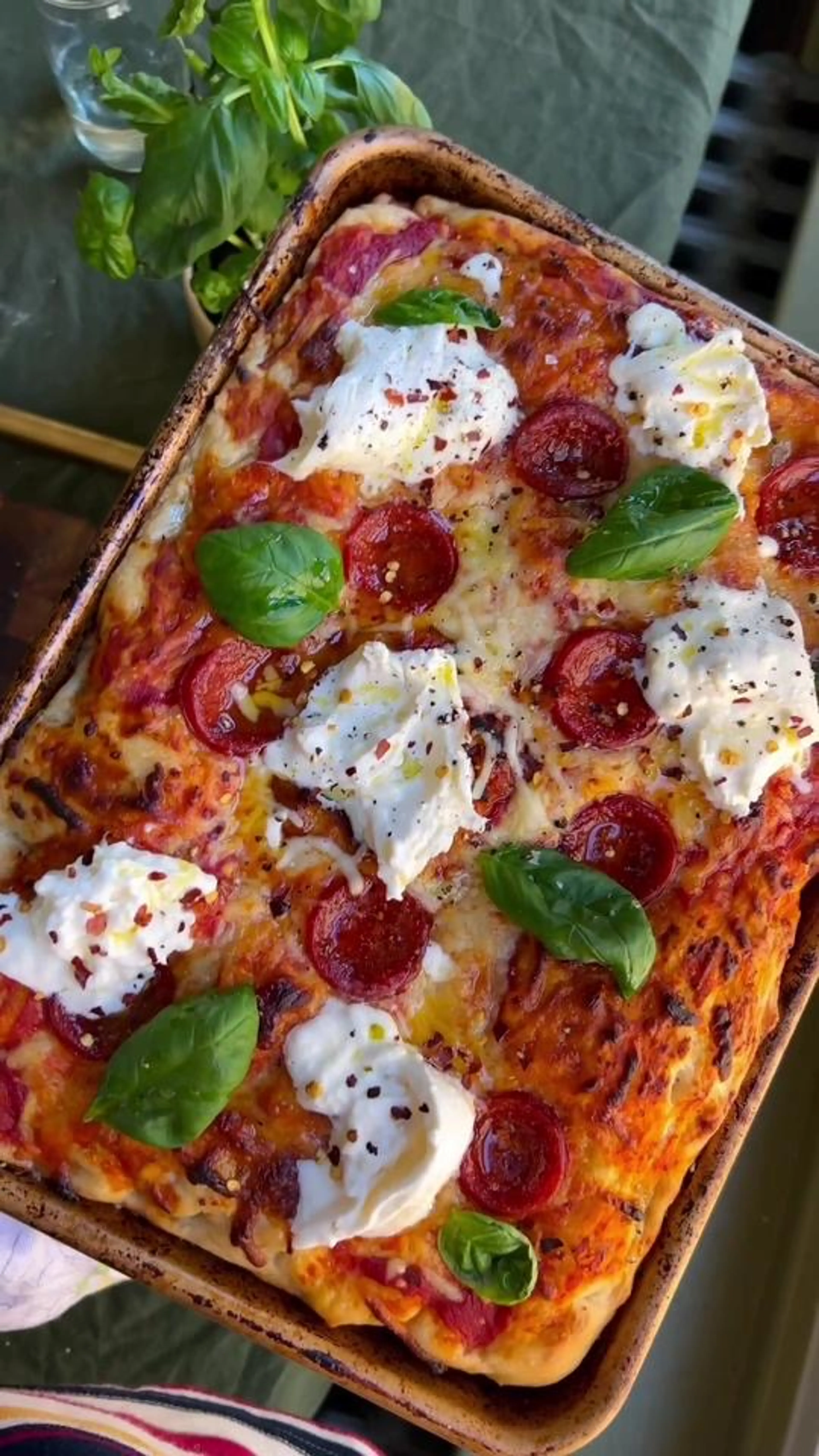 Easy Focaccia Pizza