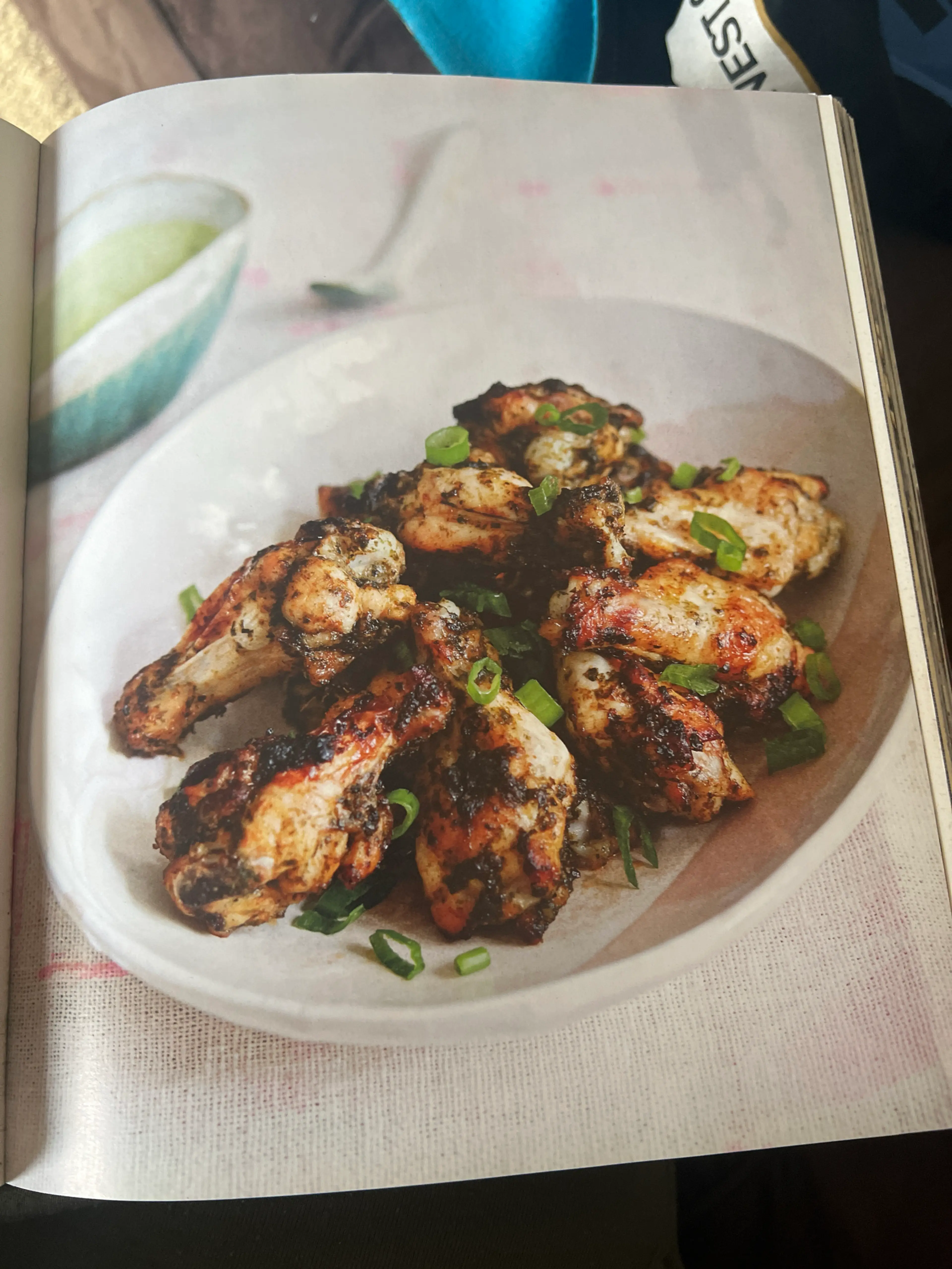 Chicken Drumettes with Coriander Cilantro) Pesto Dipping Sau