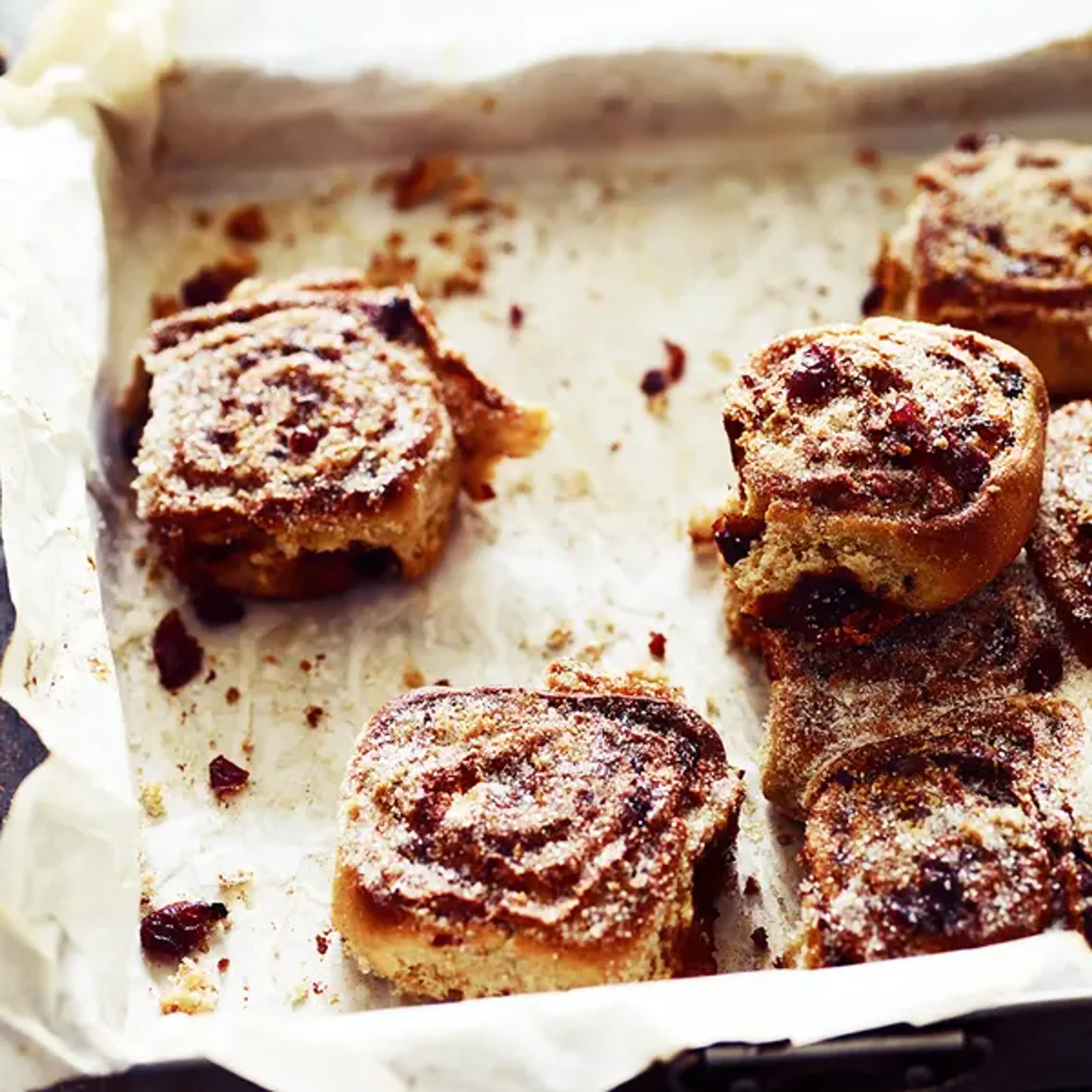 Cranberry & cinnamon swirl buns