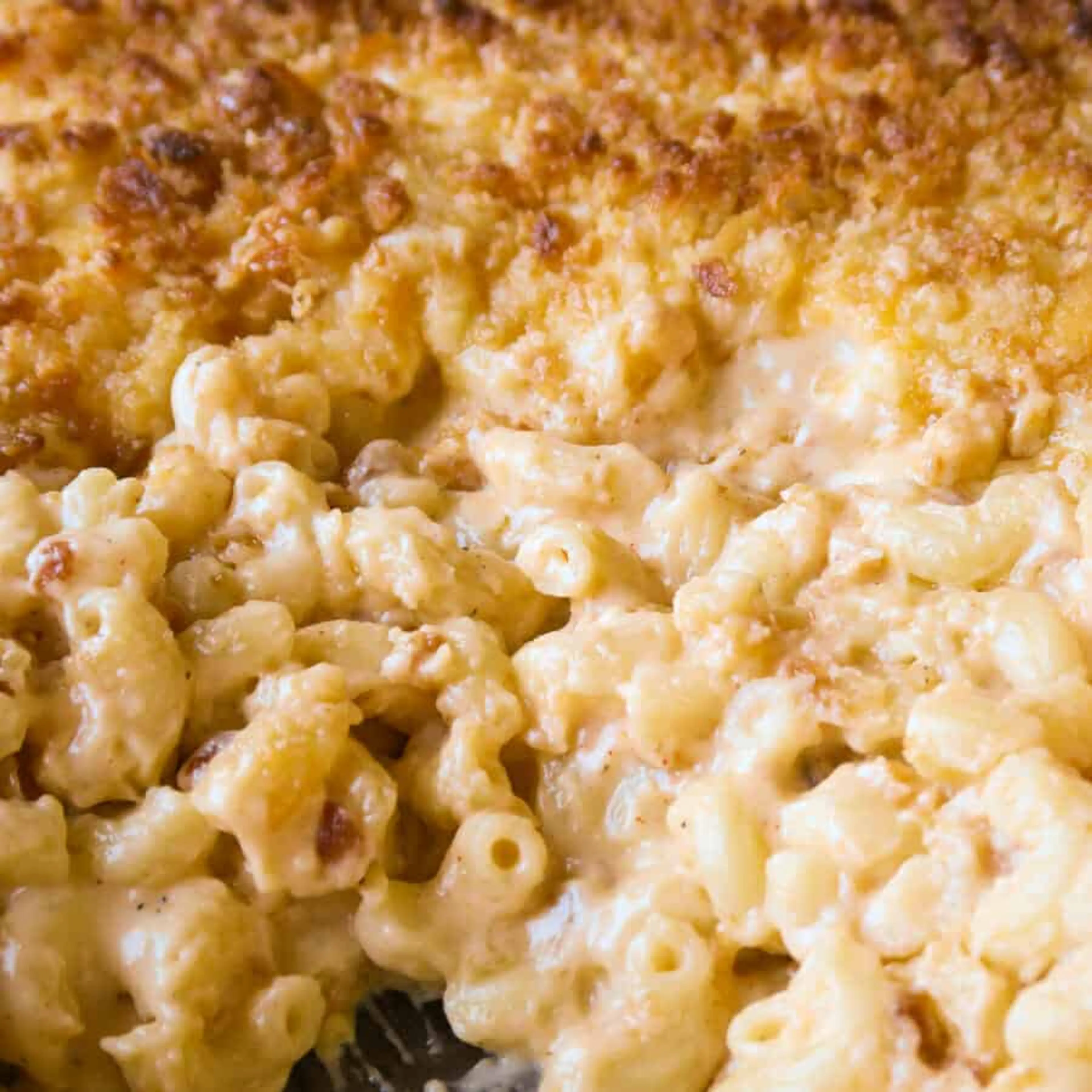 Creamy Mac and Cheese with Ritz Cracker Topping