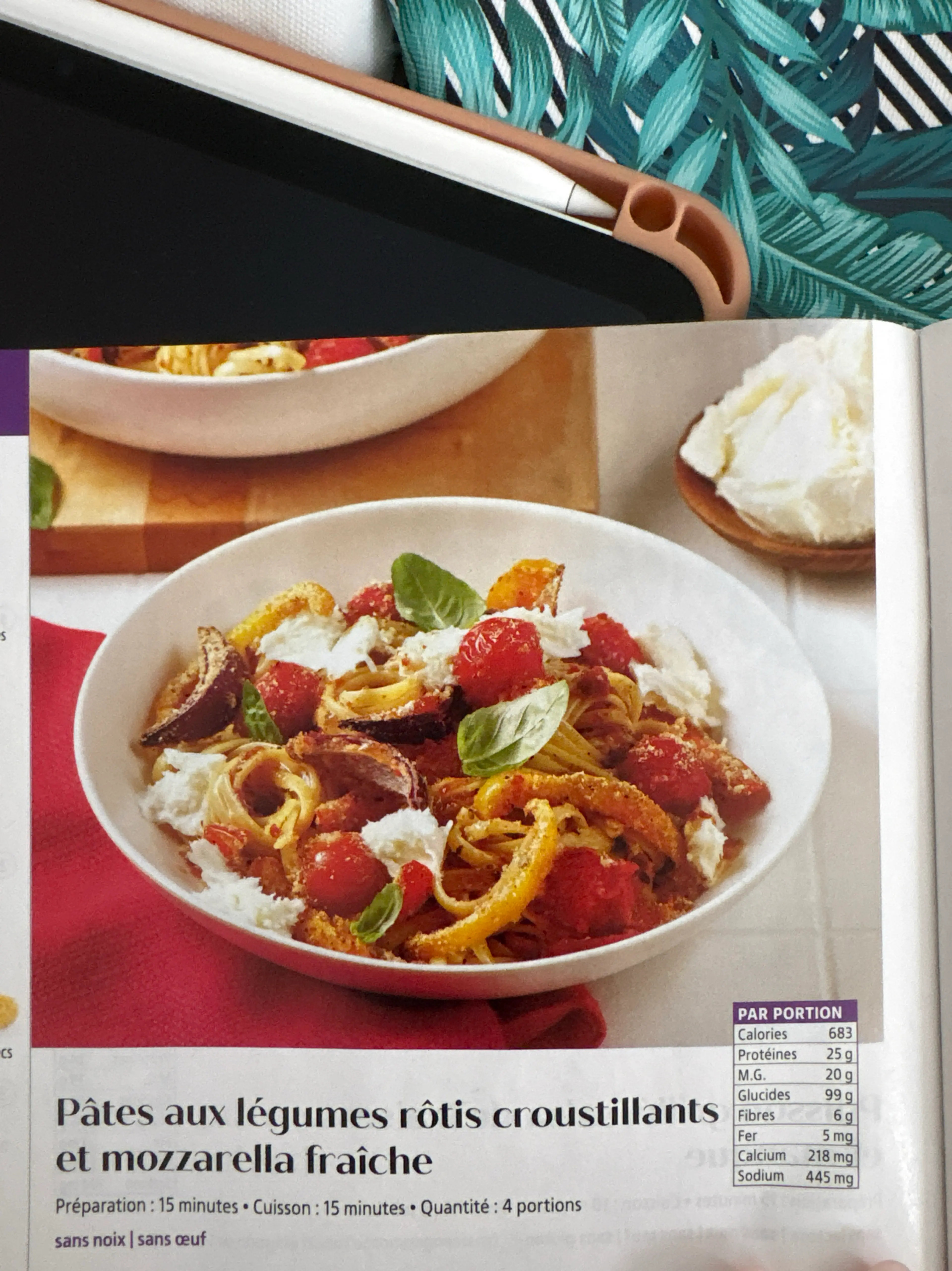 Pâtes aux légumes rôtis croustillants et mozzarella fraîche