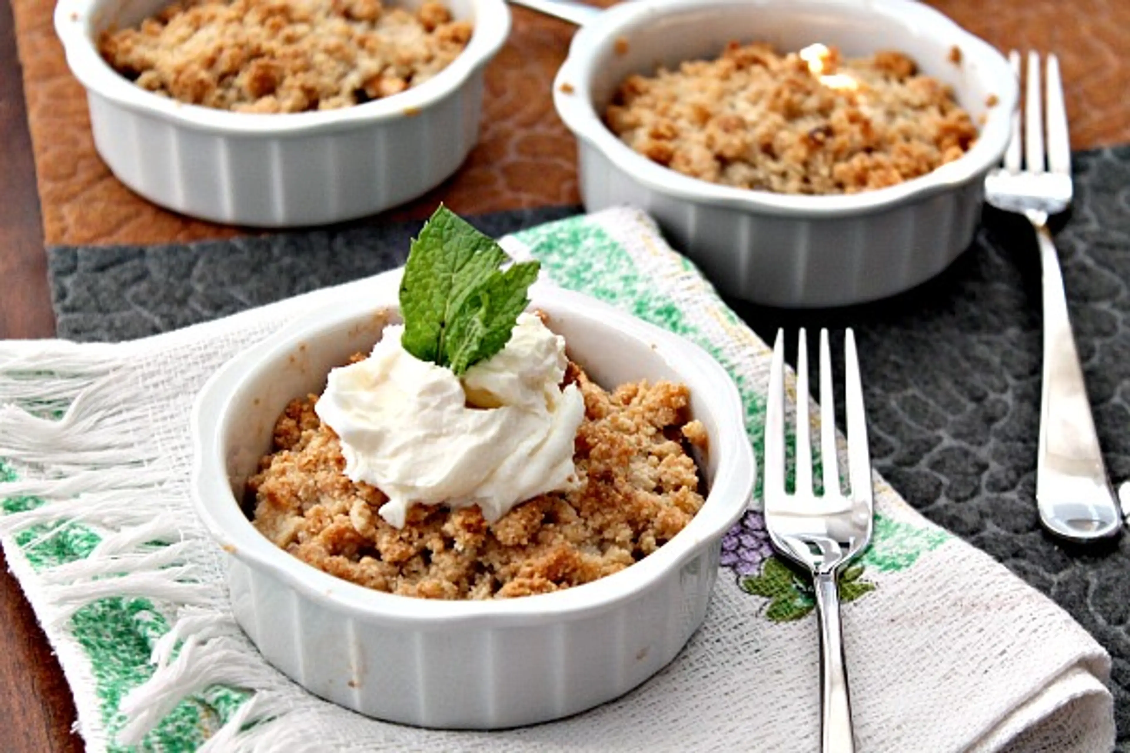 Almond Flour Apple Crumble #Glutenfree