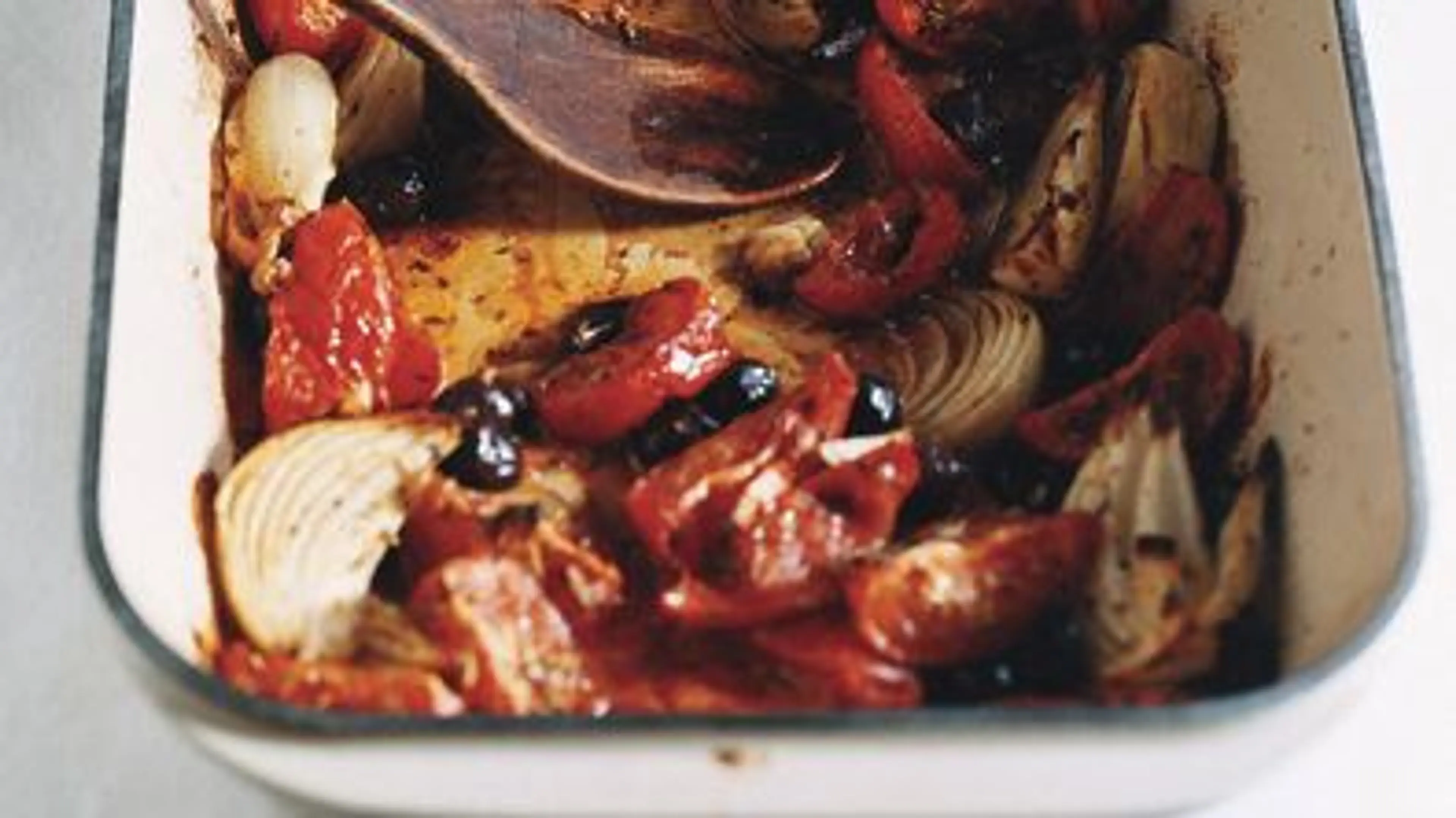 Braised Chicken with Tomatoes and Olives (Poulet Provencal)