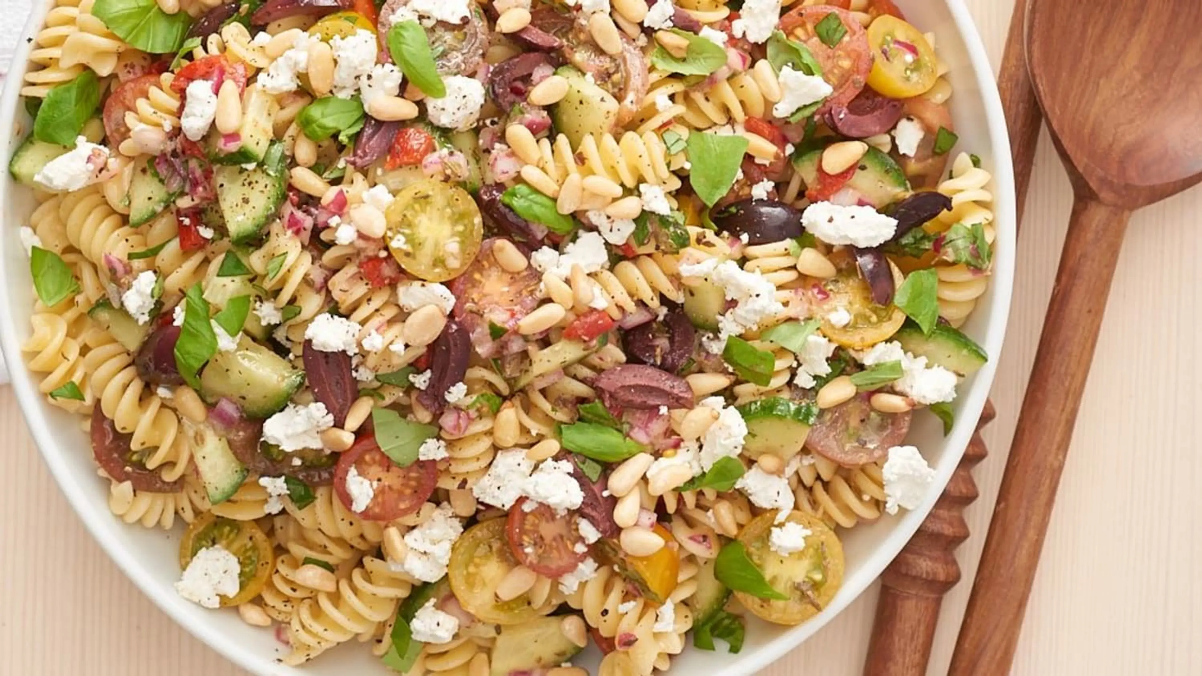 How To Make the Best Pasta Salad Without Mayo