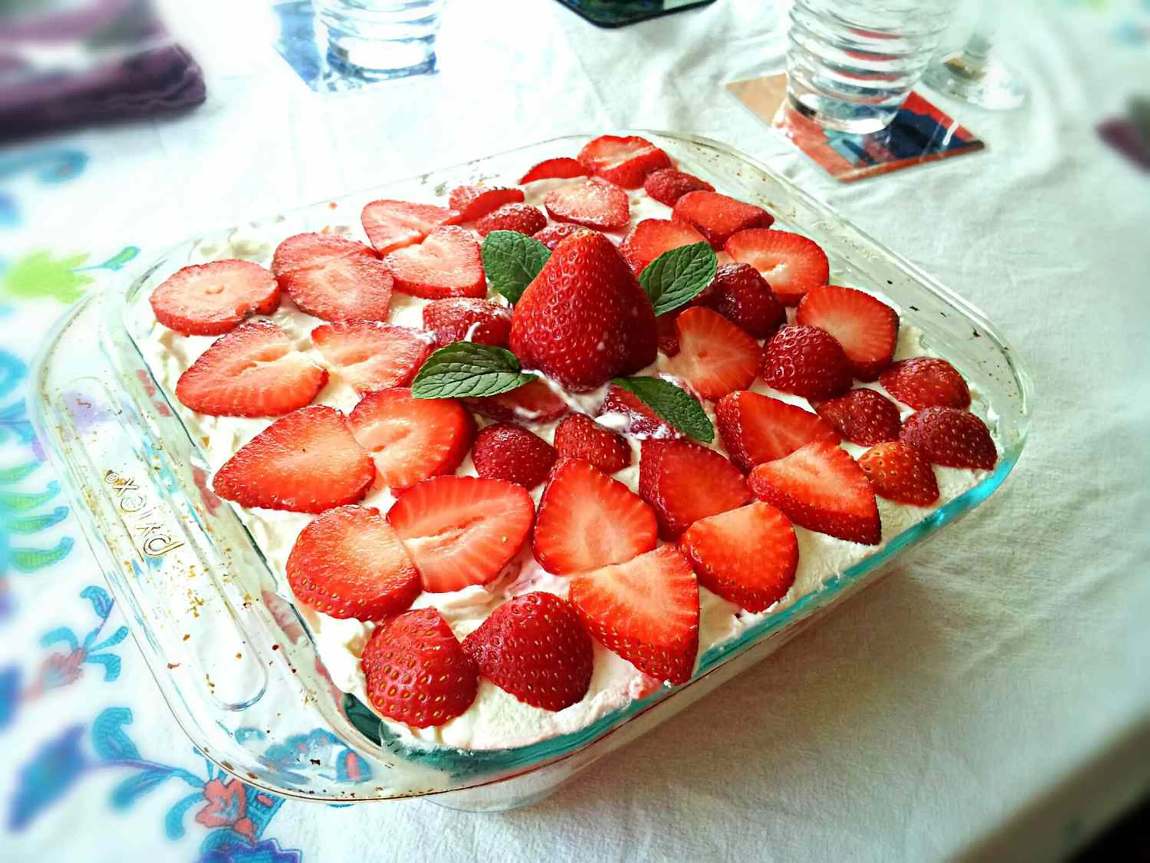 Strawberry Tiramisu Without Eggs Recipe