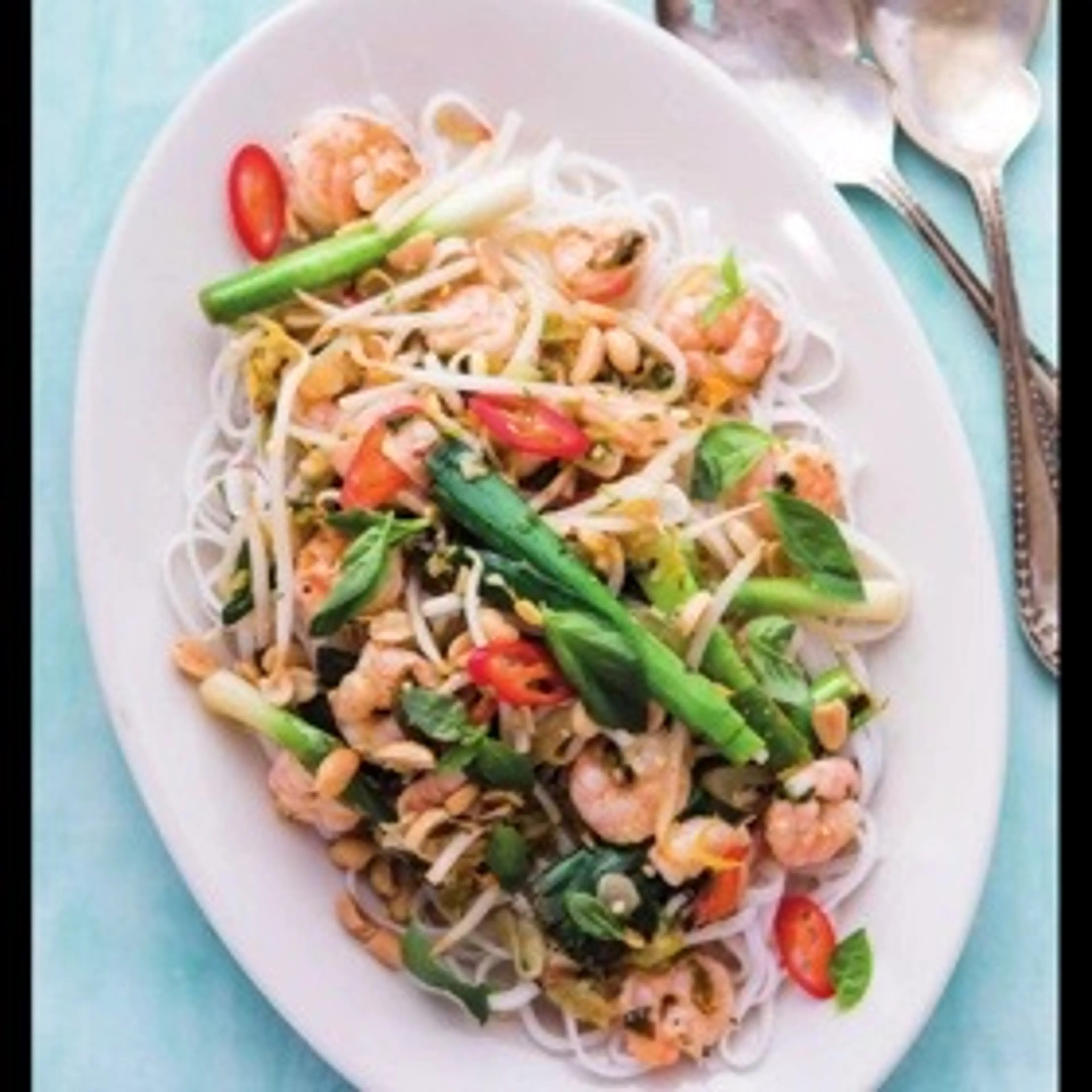 Prawn pad Thai