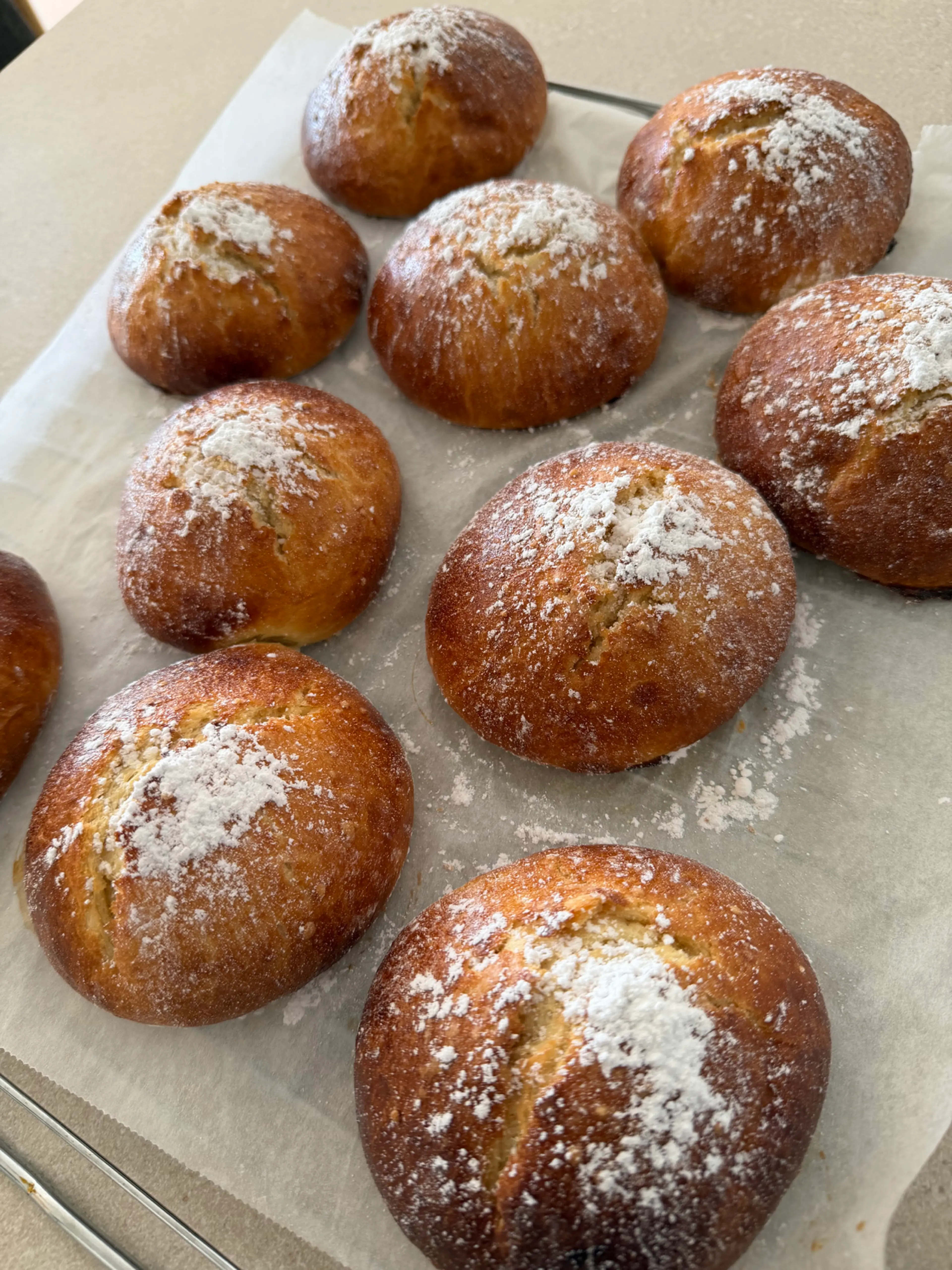 Monas y Toñas Paco Torreblanca