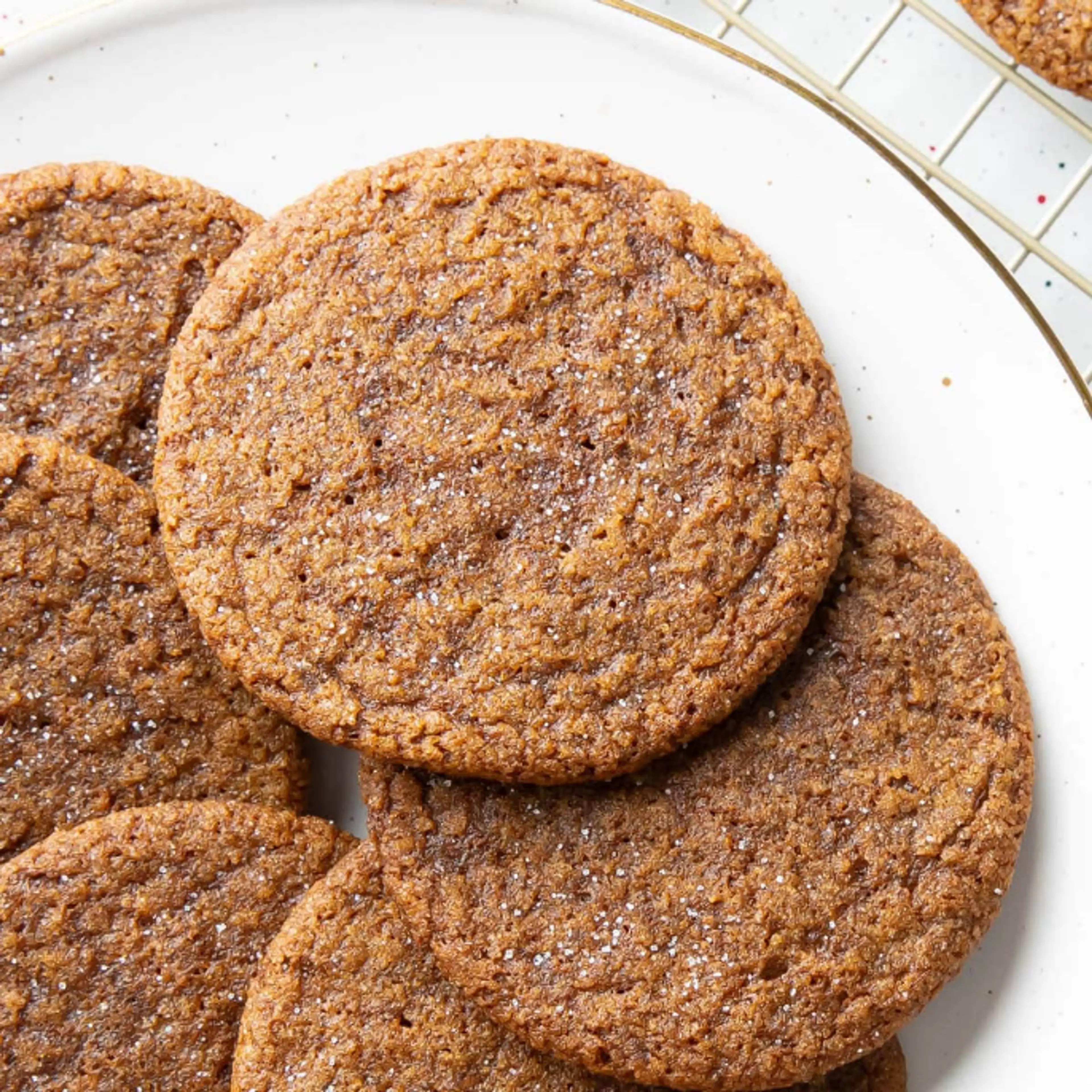 The Best Crispy Gingersnap Cookies Recipe!